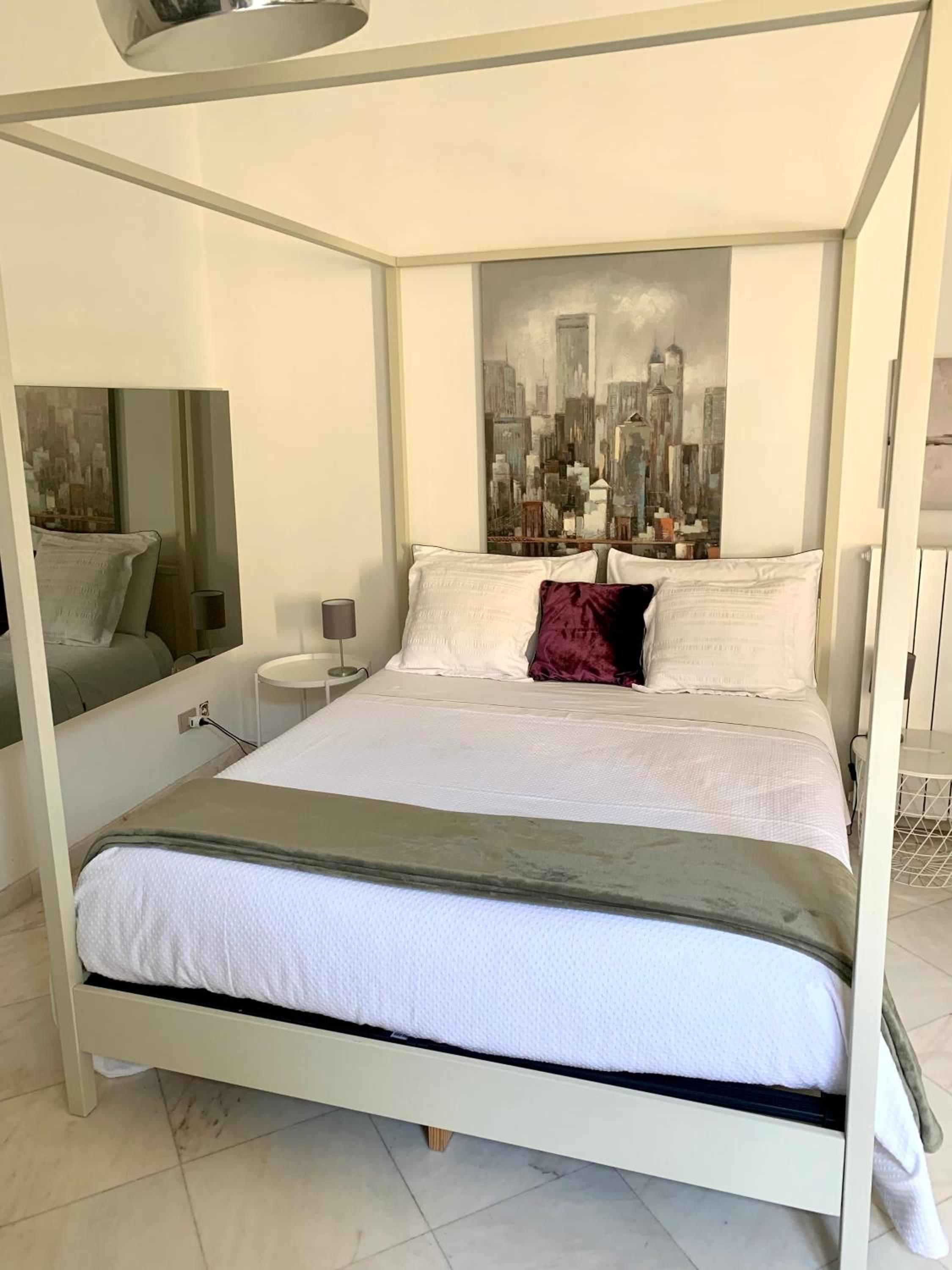 Quadruple Room - Photo 13
