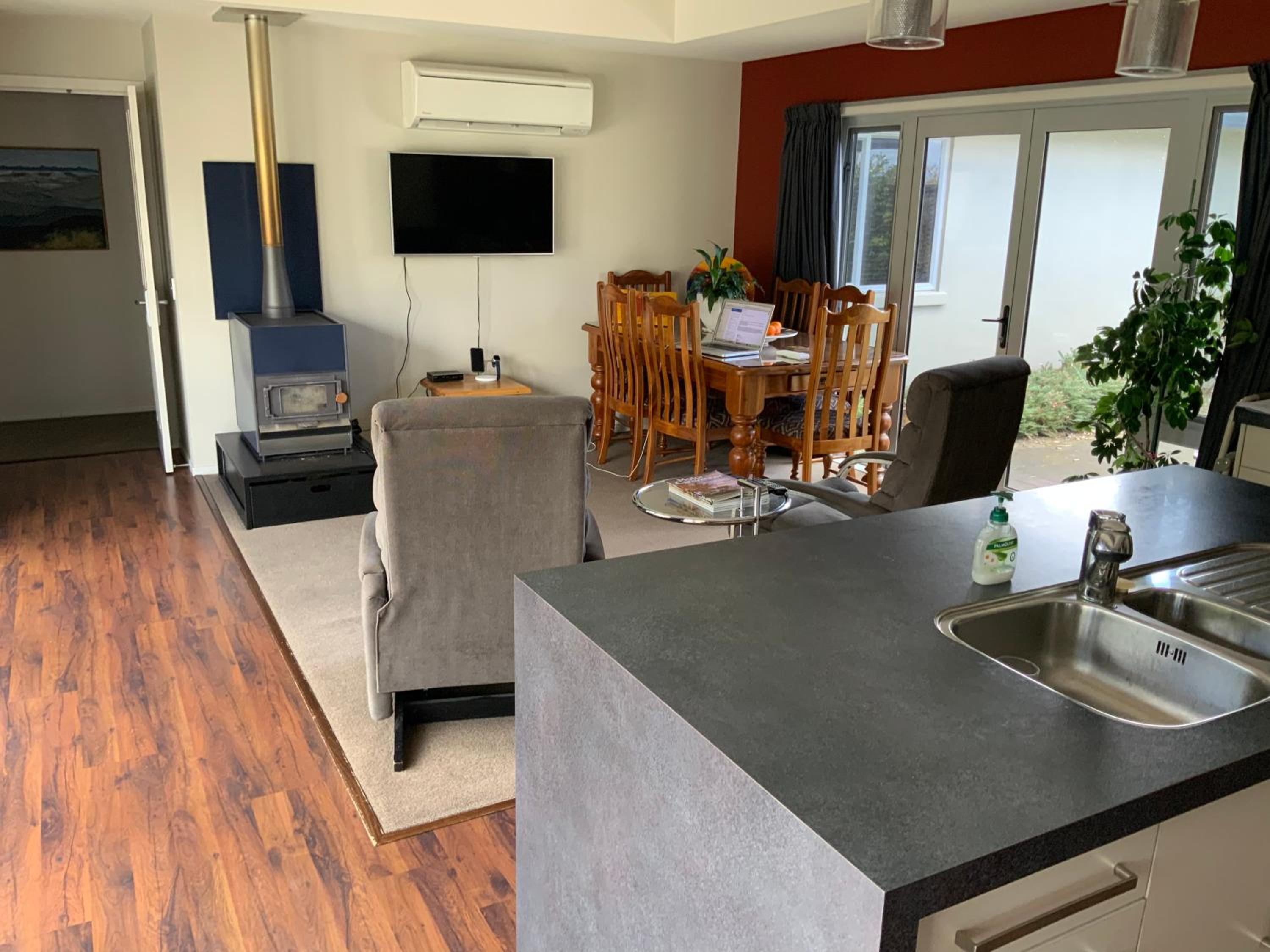 Two-Bedroom House photo 2