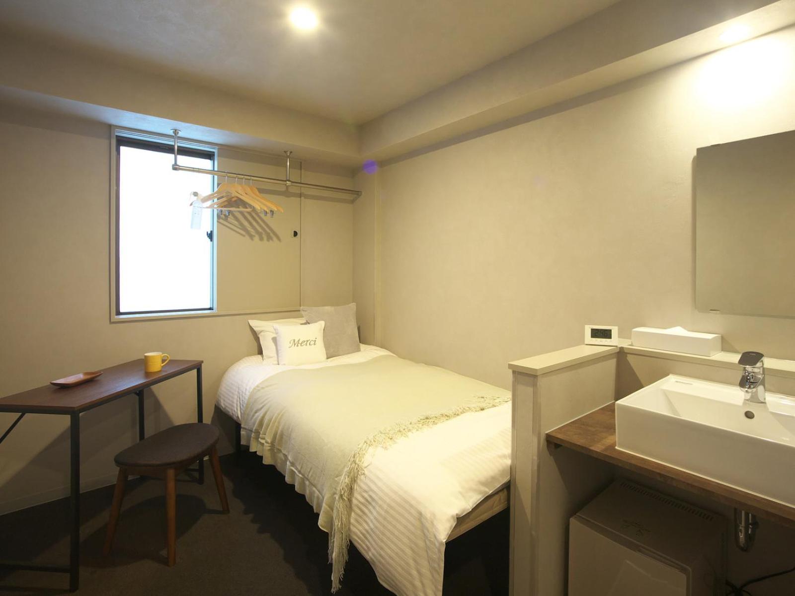 Economy Single Room with Shared Shower Room
