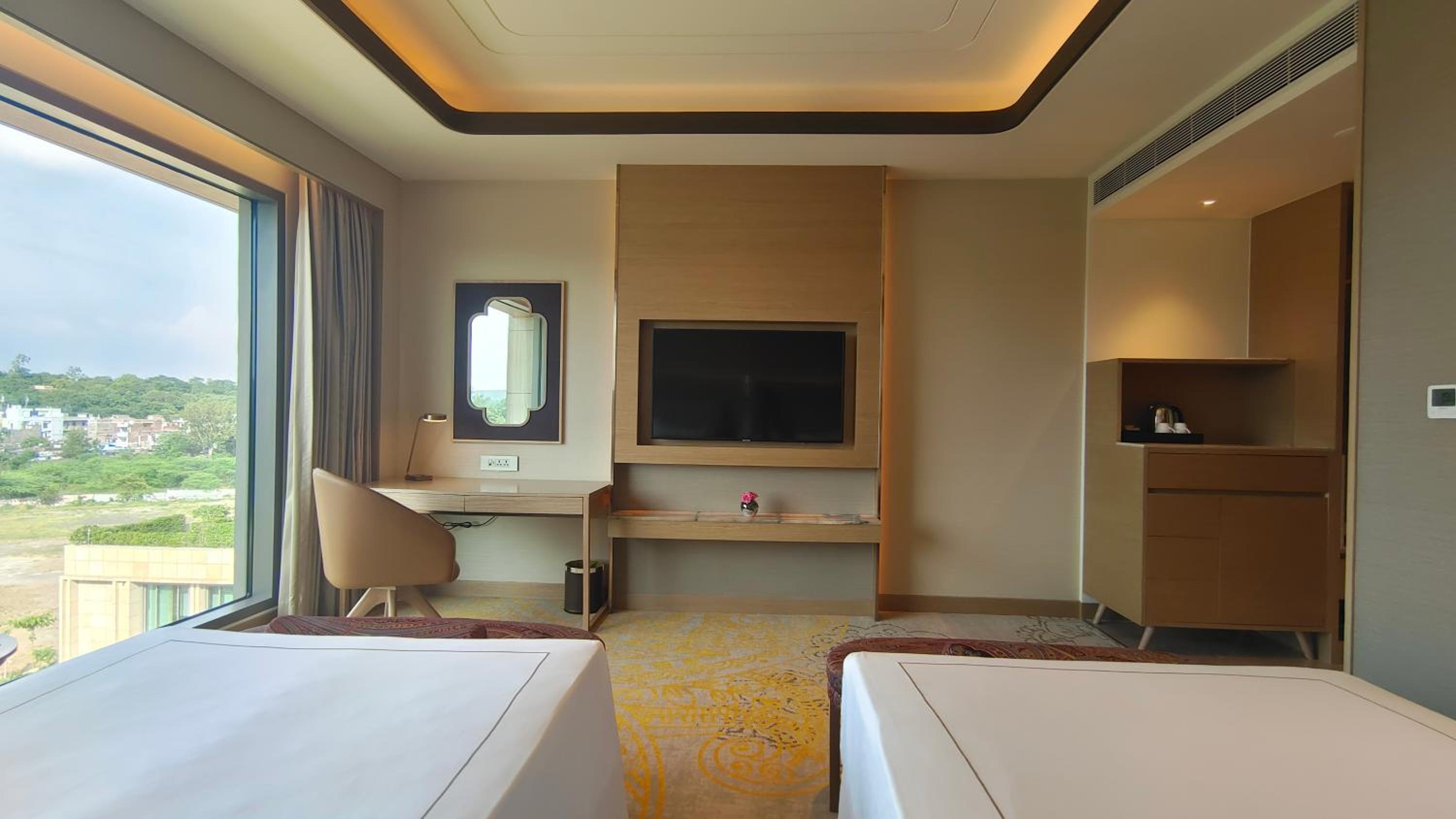 Deluxe Room Twin Bed
