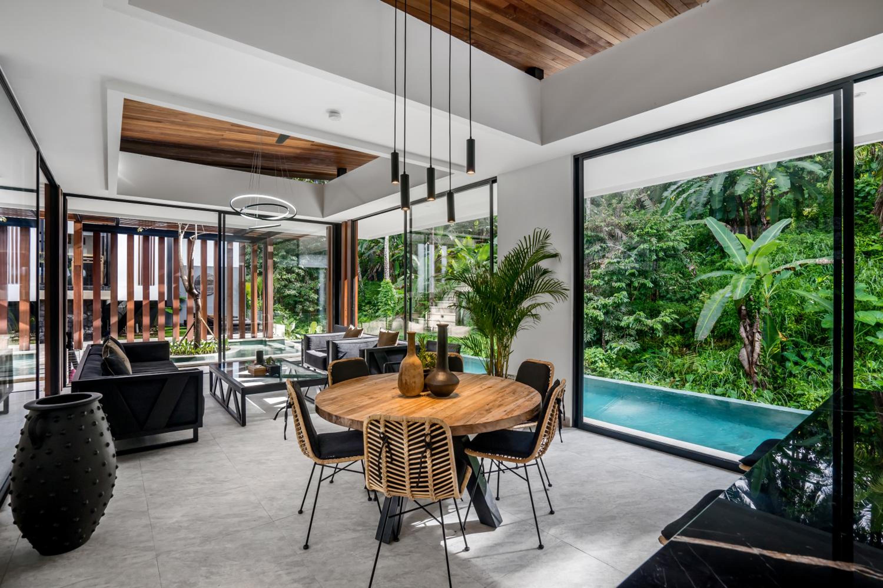 Three-Bedroom Villa - Photo 29