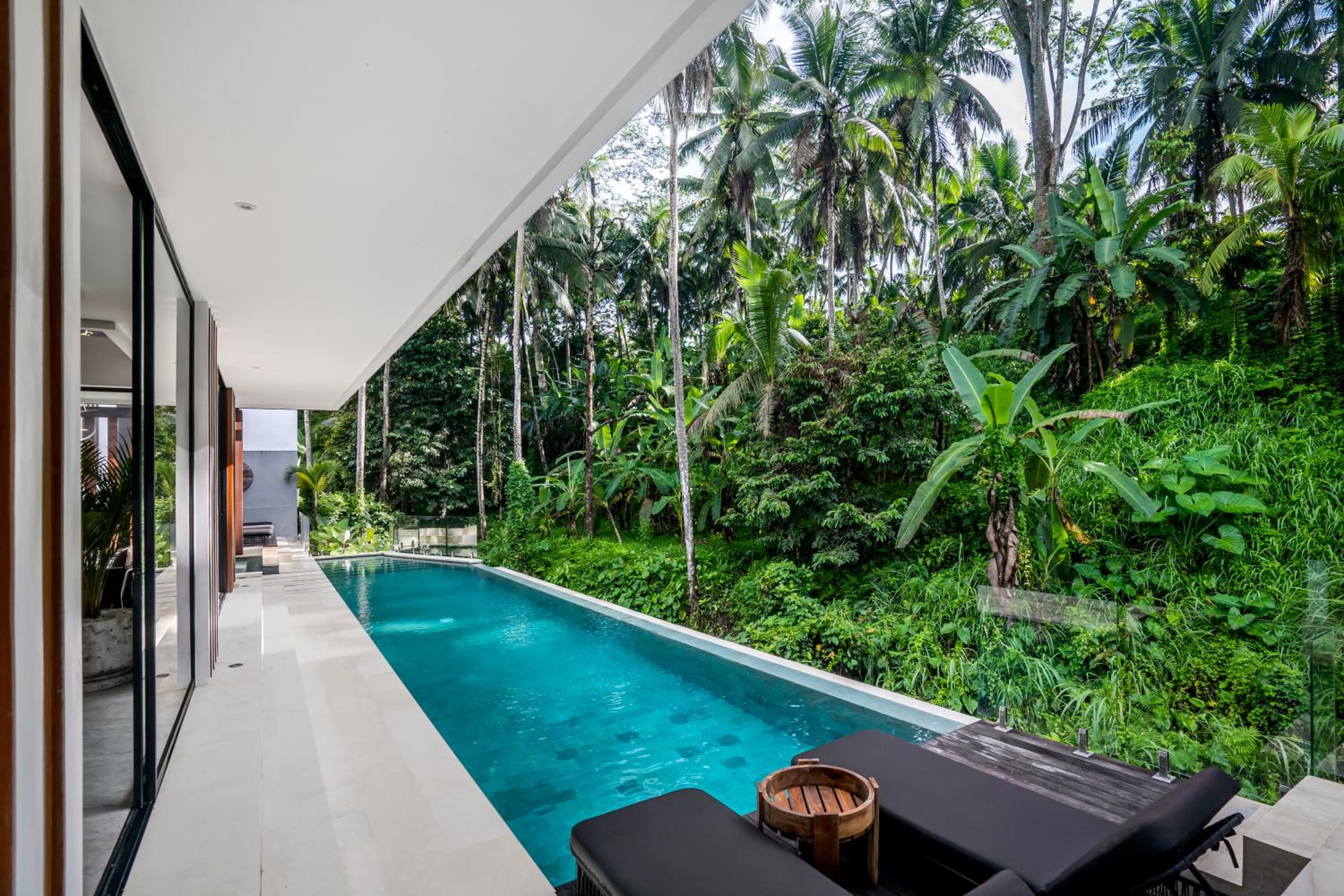 Three-Bedroom Villa - Photo 25