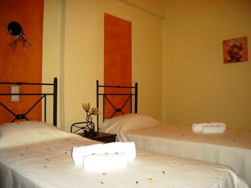 Studio (2 Adults) - Thaleia photo 1