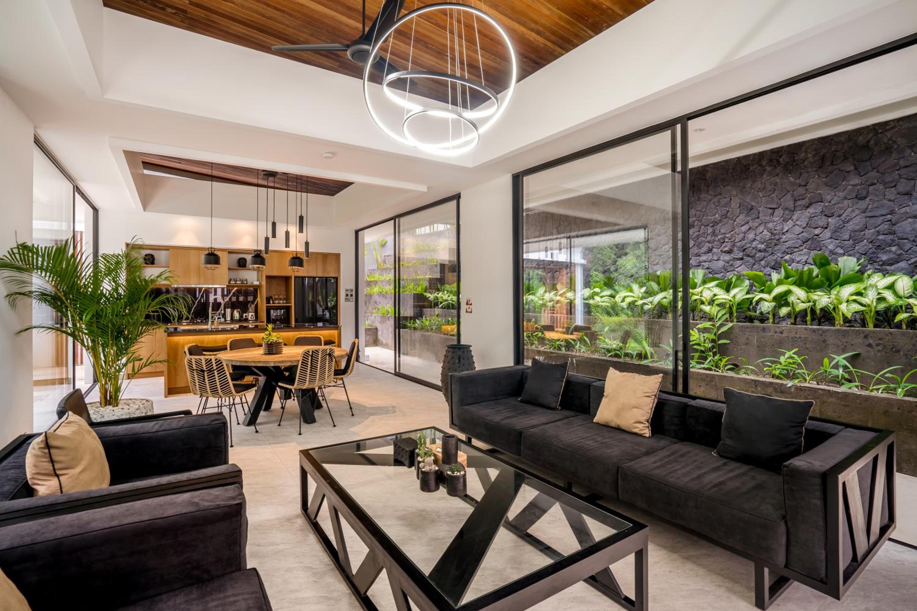 Three-Bedroom Villa - Photo 15