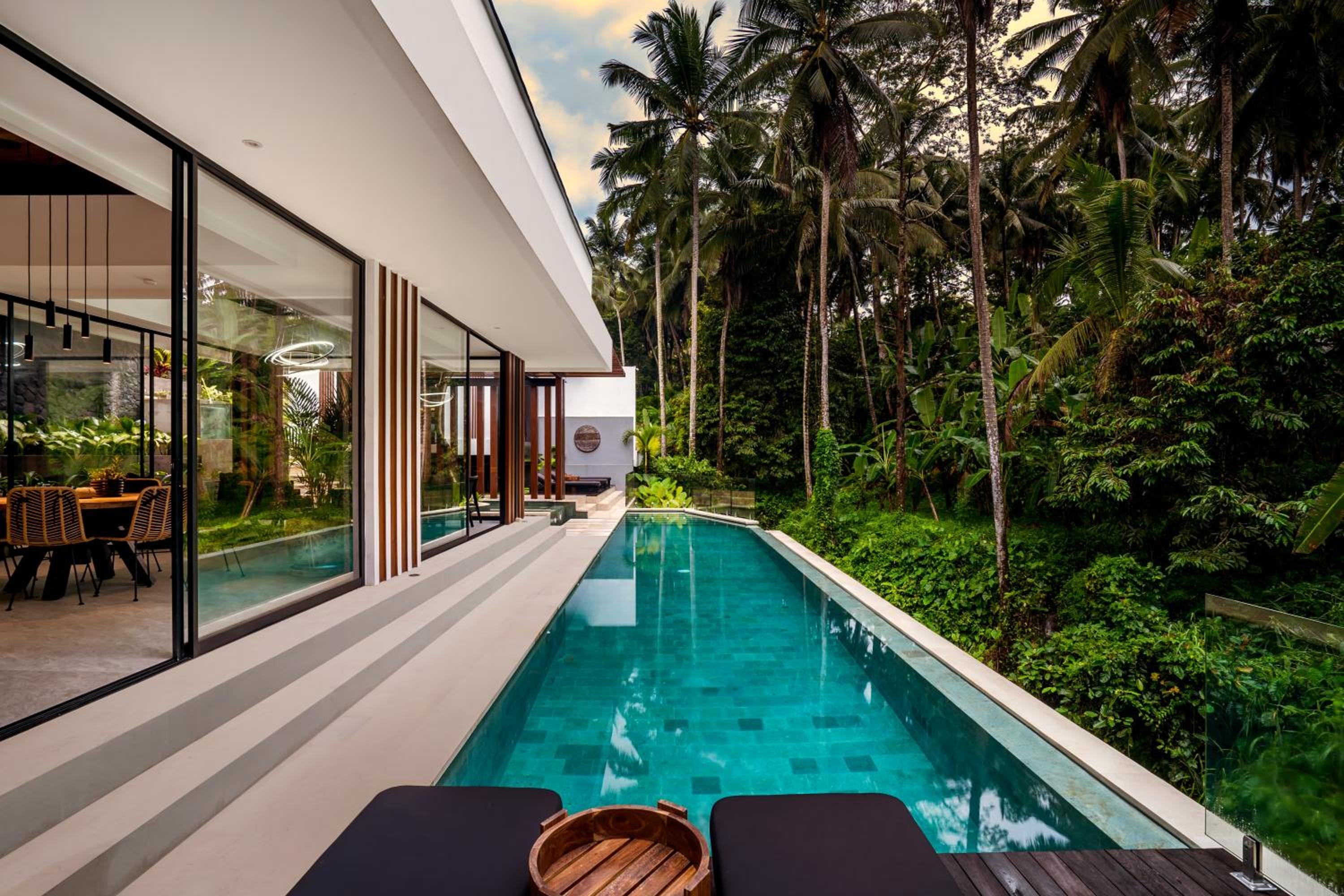Three-Bedroom Villa - Photo 11