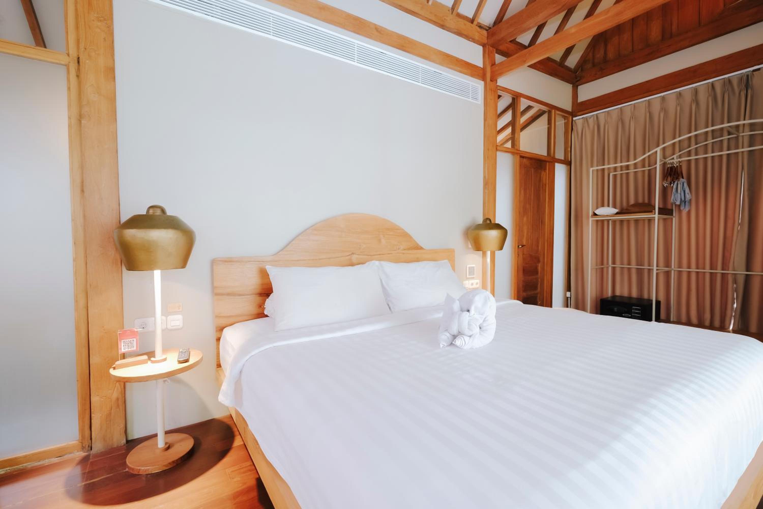 Gelung Villa with Private Pool - Photo 3
