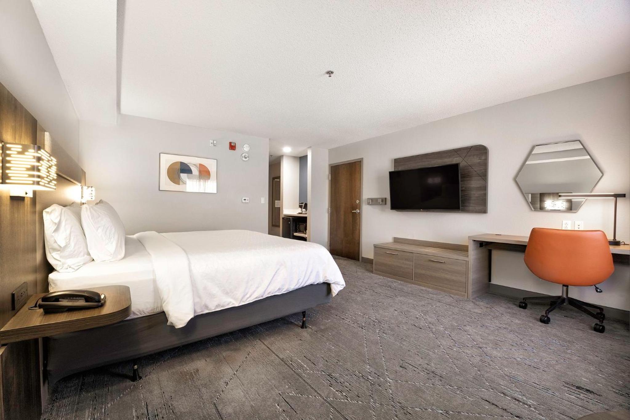 Standard King Room - Photo 1