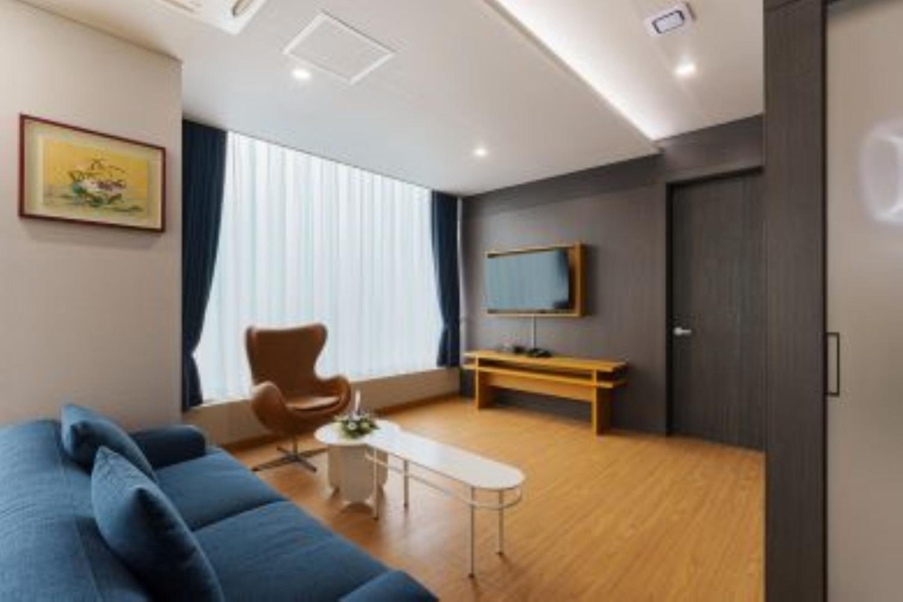 Central Suite City - Photo 4