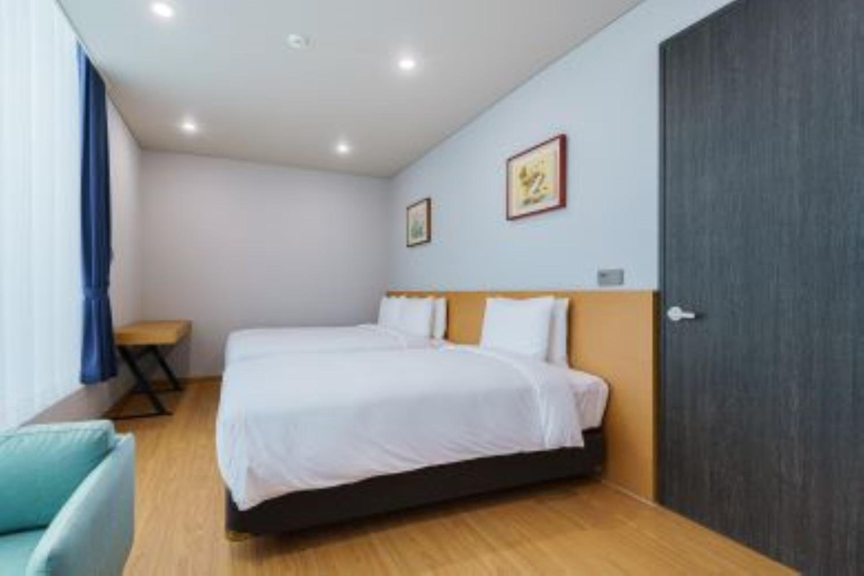 Marine Suite City - Photo 2