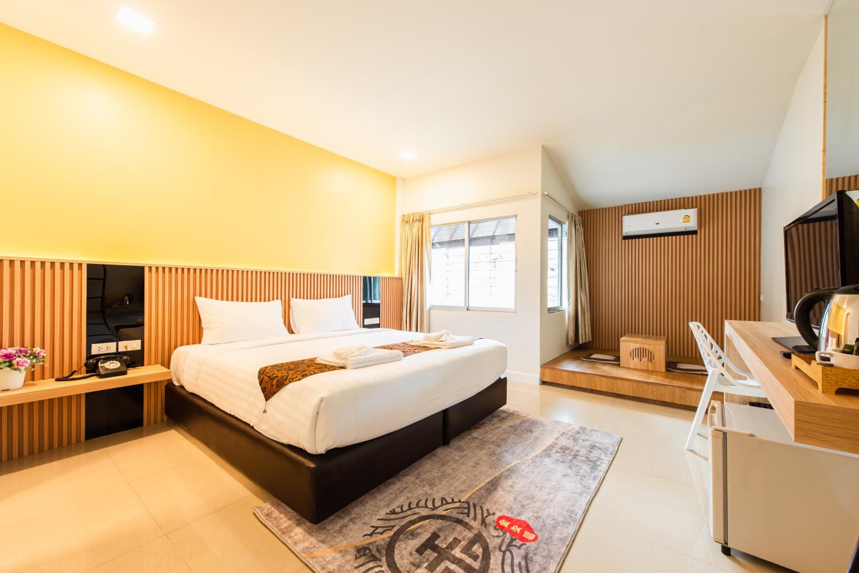 Deluxe Double Room - Photo 1