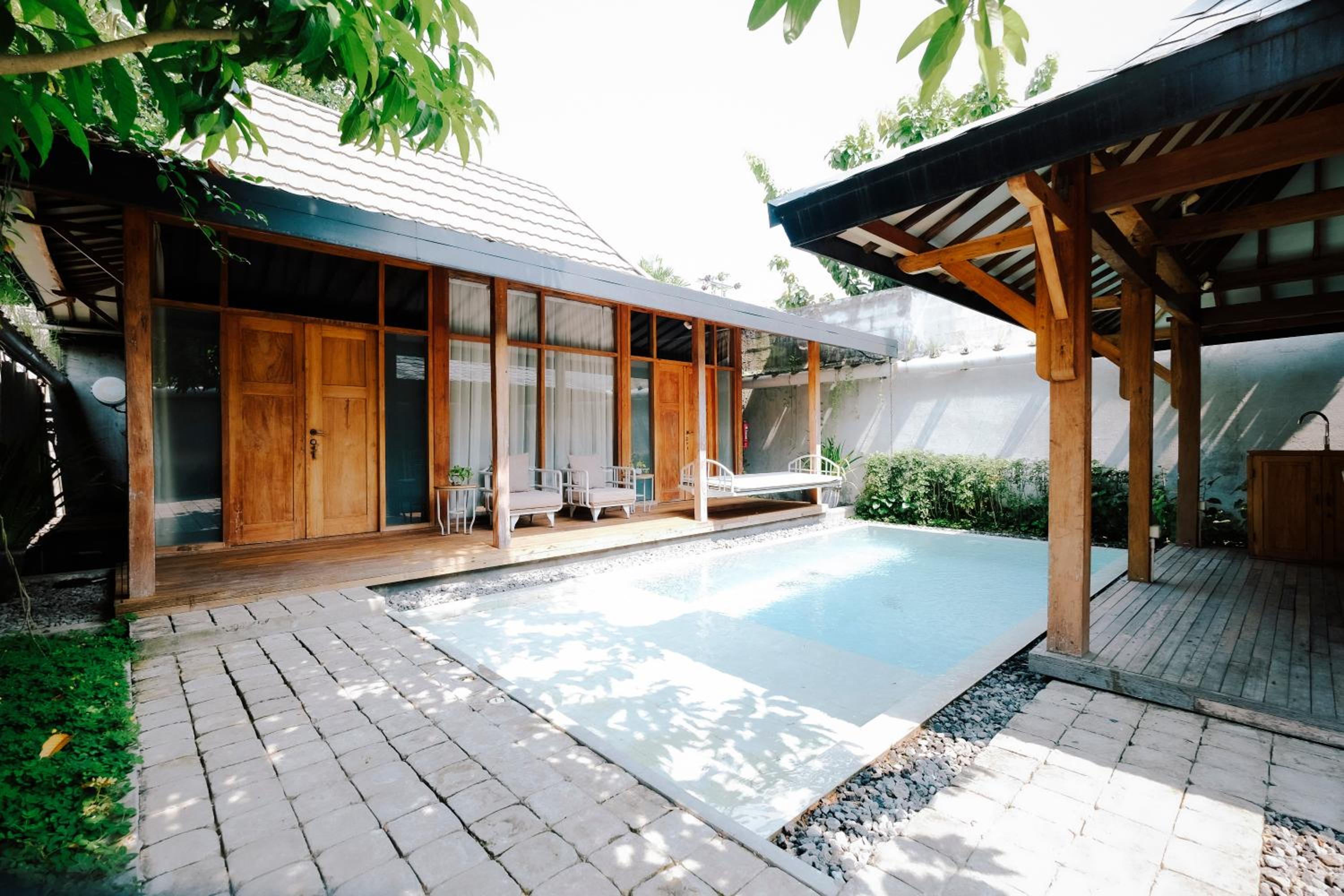 Manik Villa with Private Pool - Photo 10