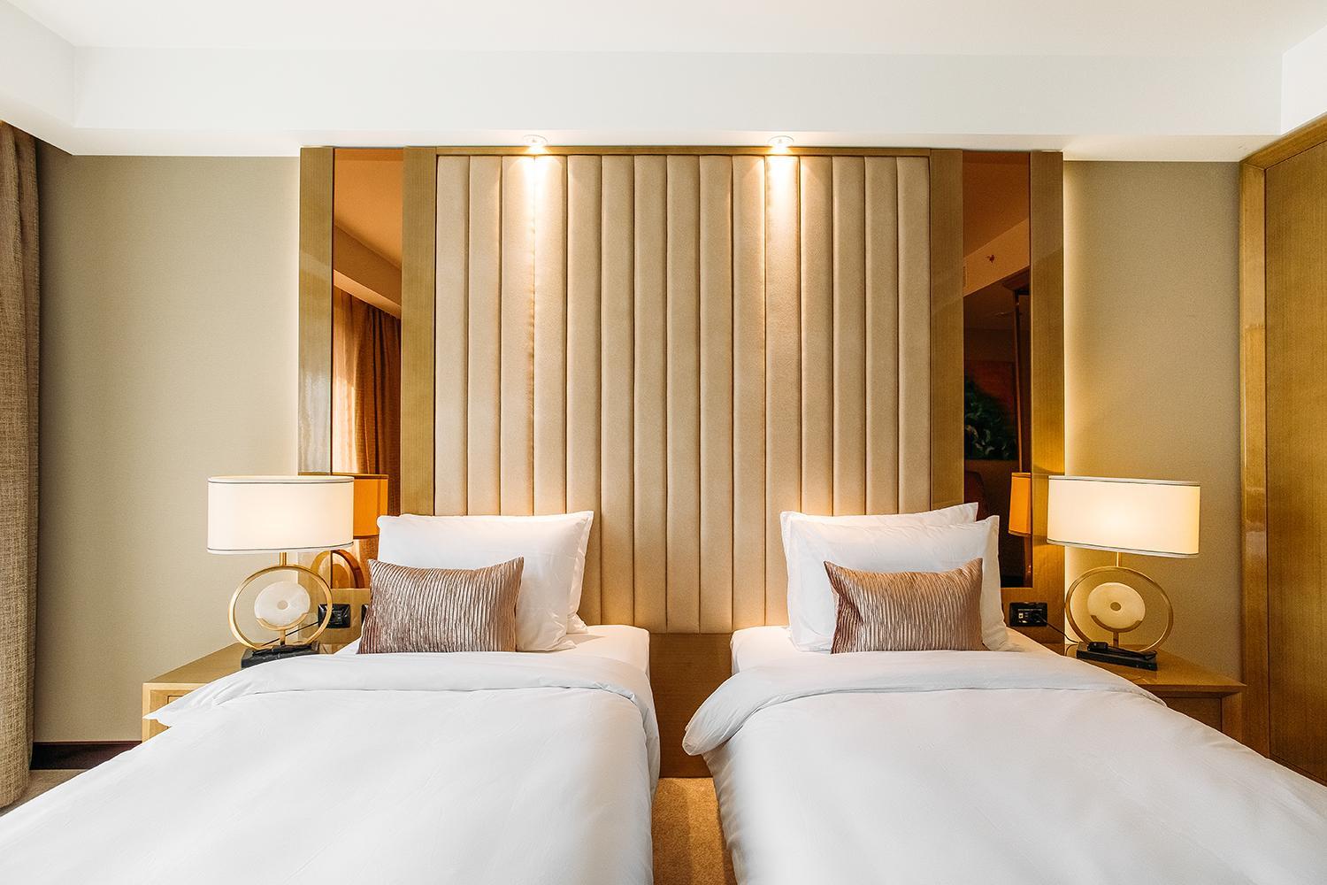 Deluxe Twin Room - Photo 2