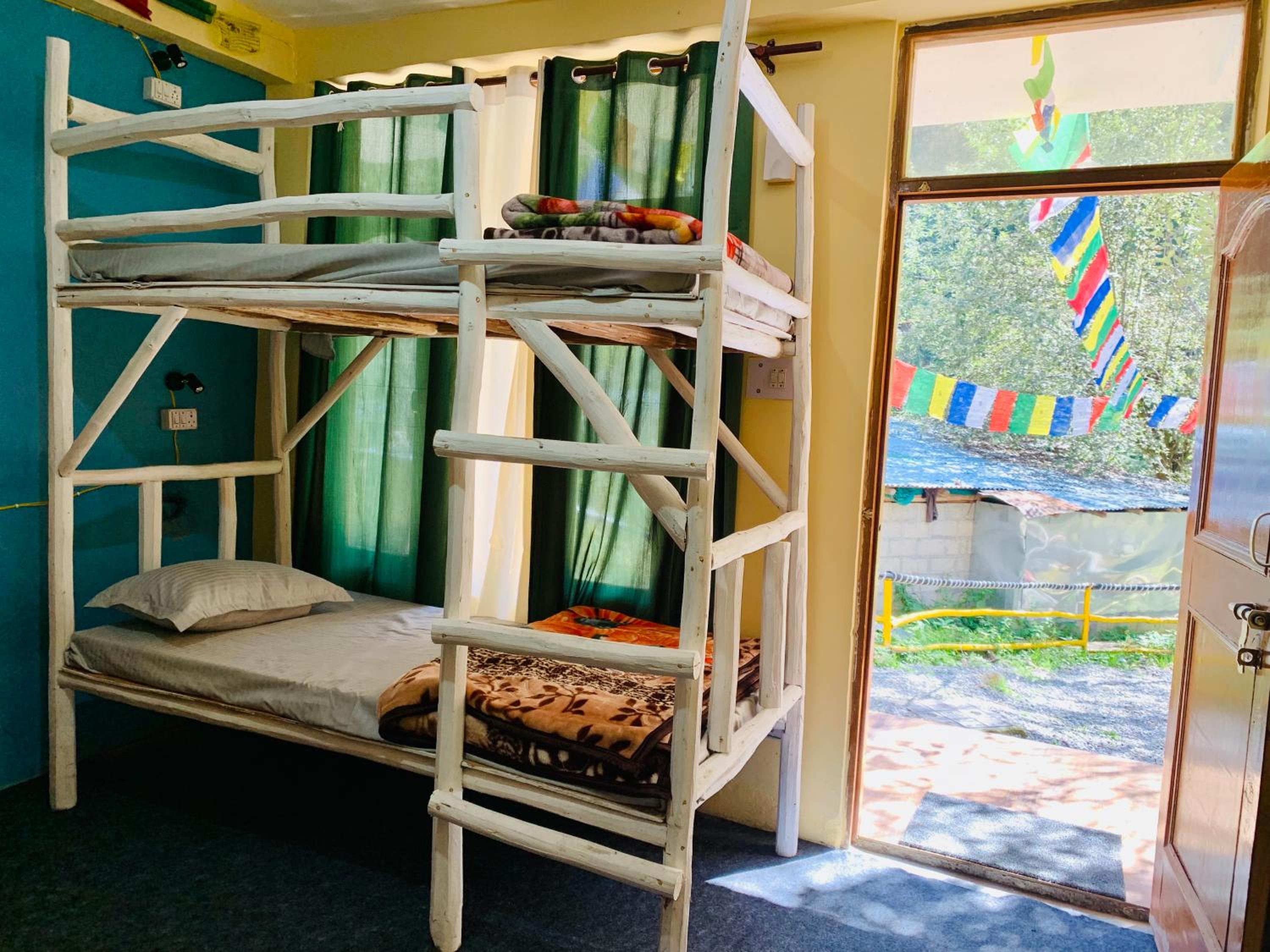 Bed In 4-Bed Mixed Dormitory Room photo 1