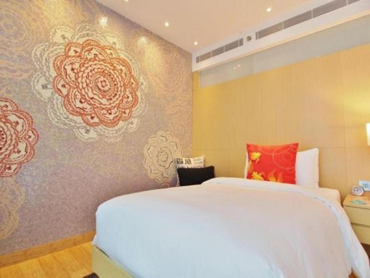 Standard Room photo 2