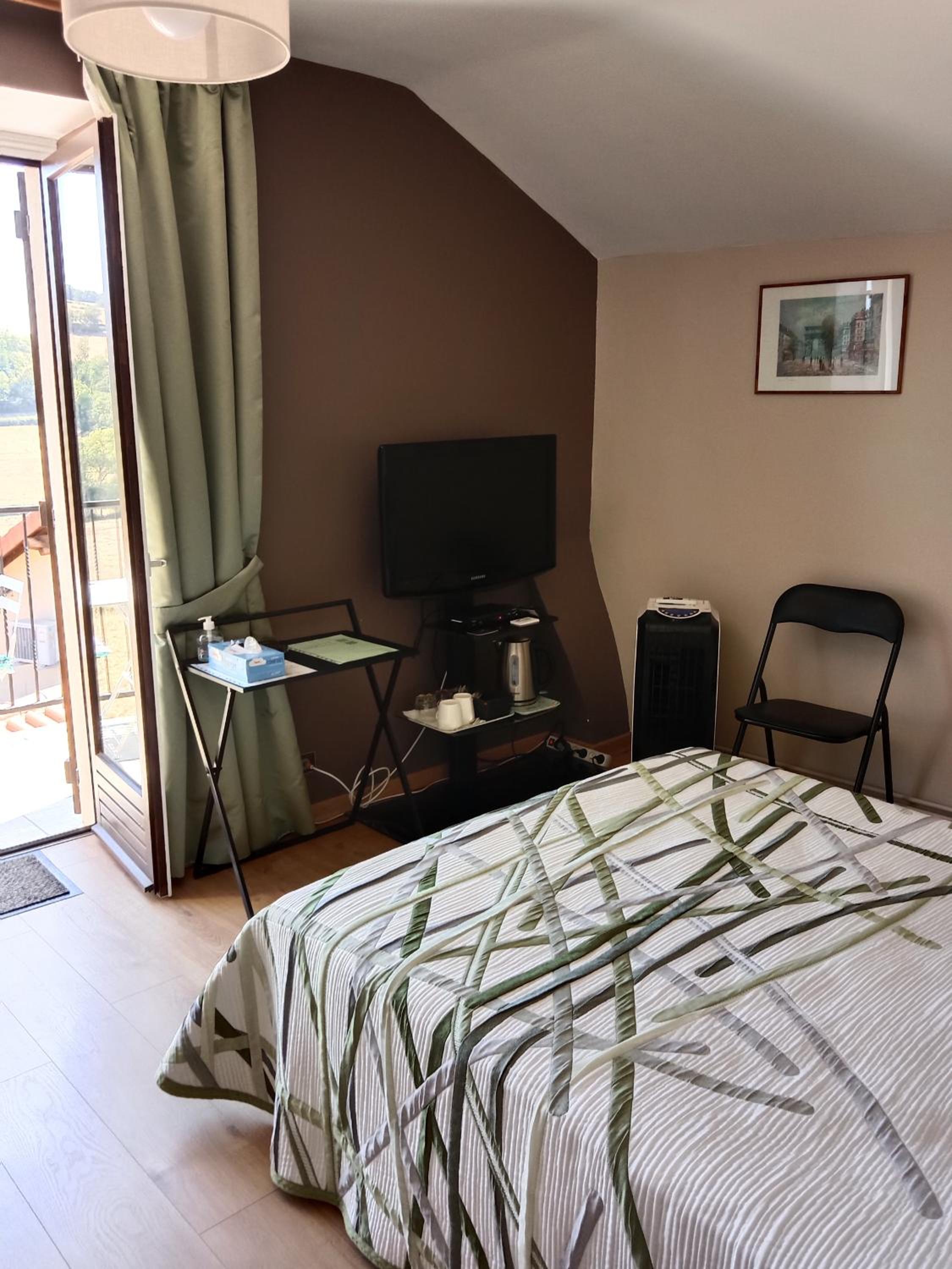 Double Room with Balcony photo 3