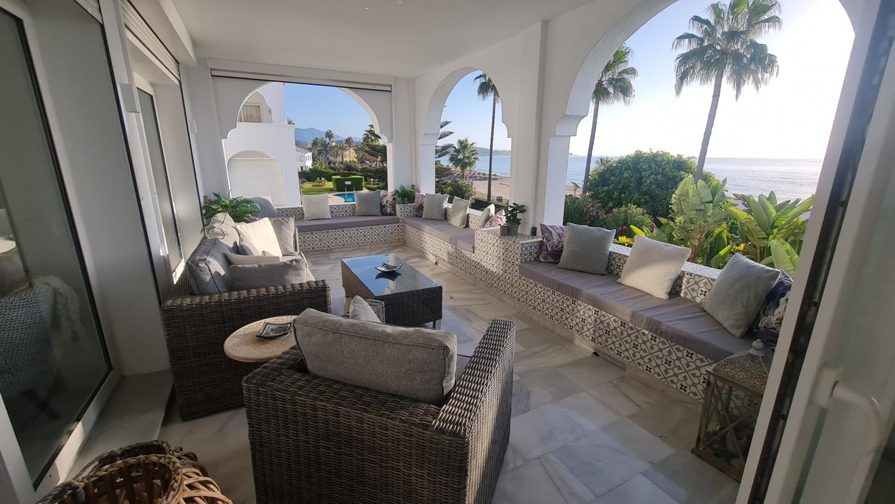 Two-Bedroom Deluxe Apartment with Ocean View photo 2