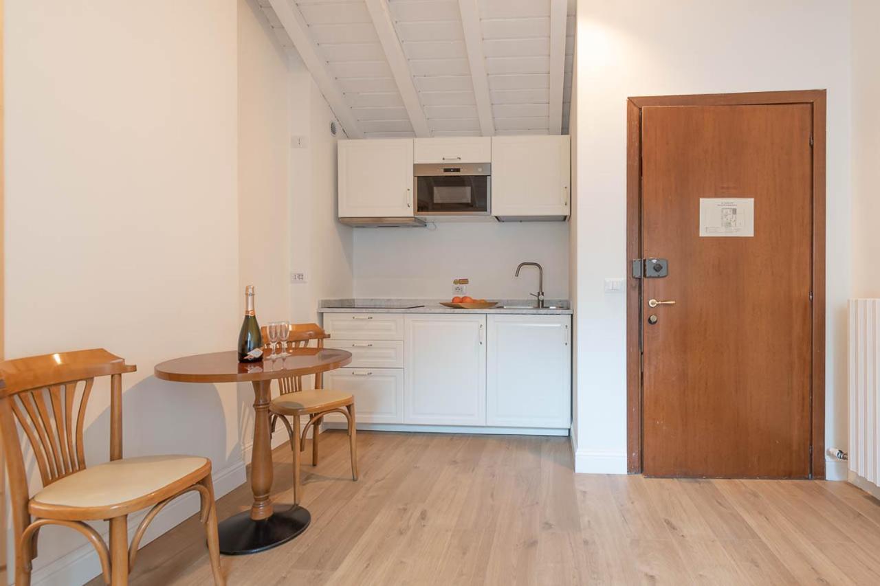 Suite - Photo 4