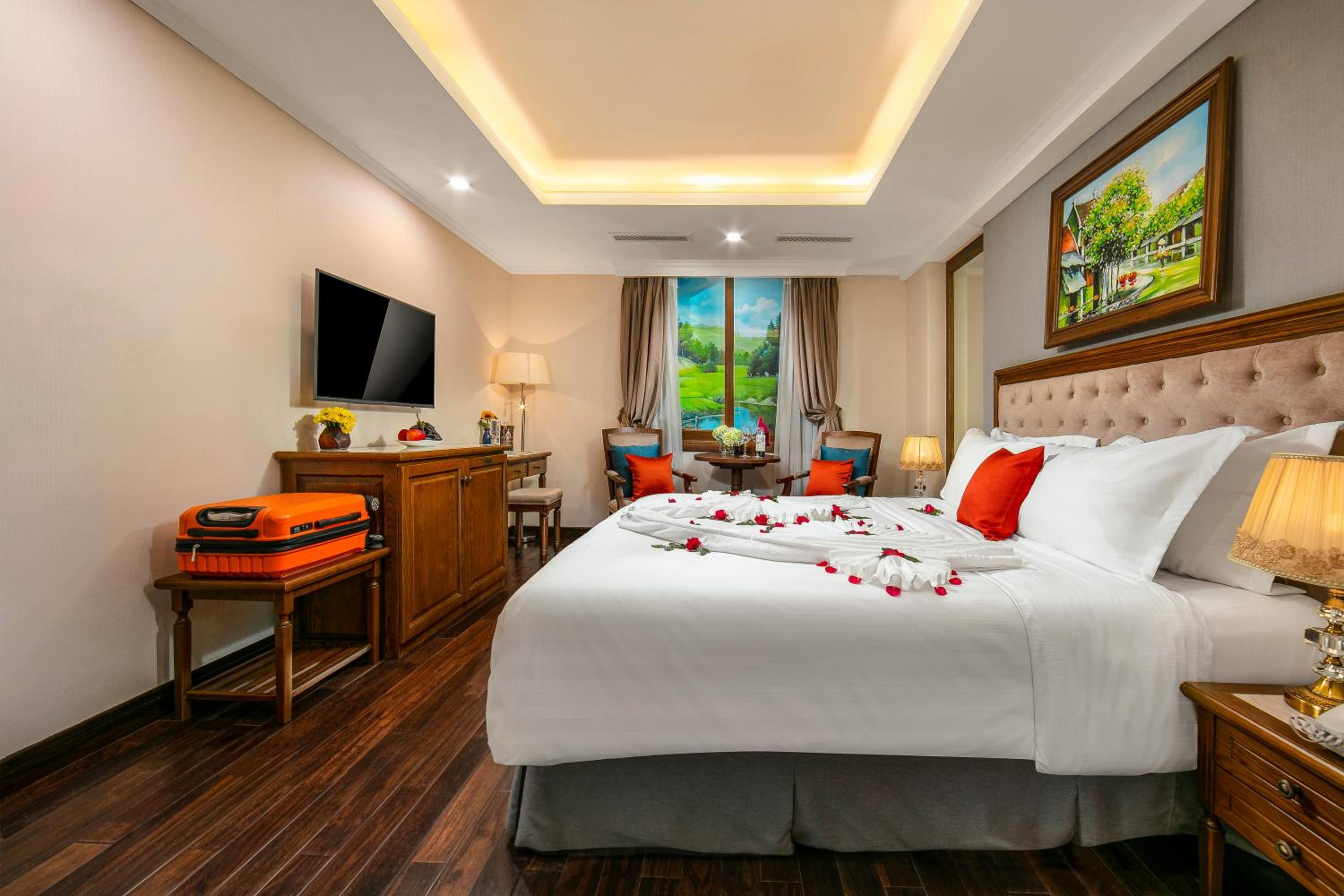 Deluxe Double Room with Bathtub photo 2