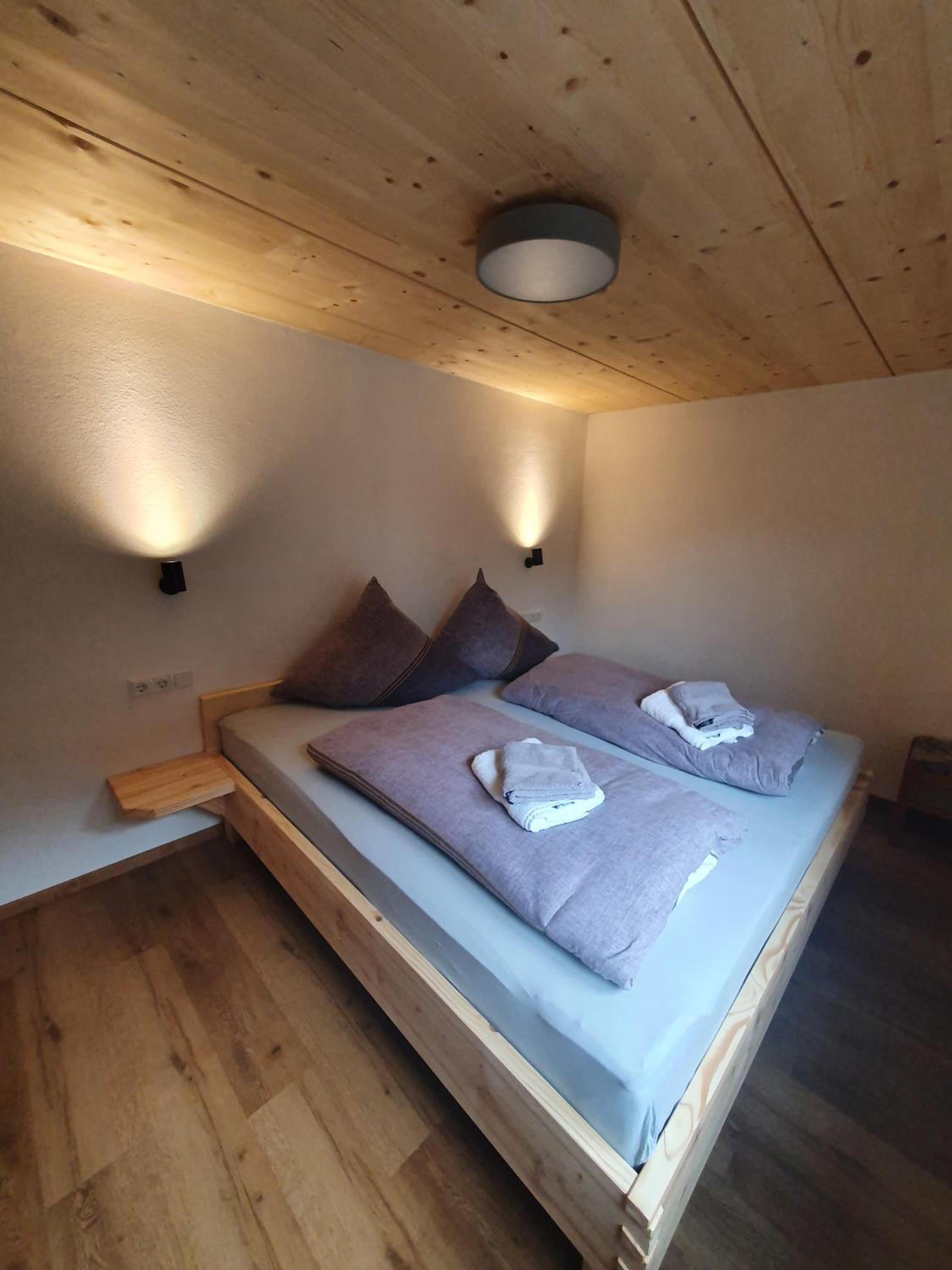 Two-Bedroom Apartment with Shower photo 1