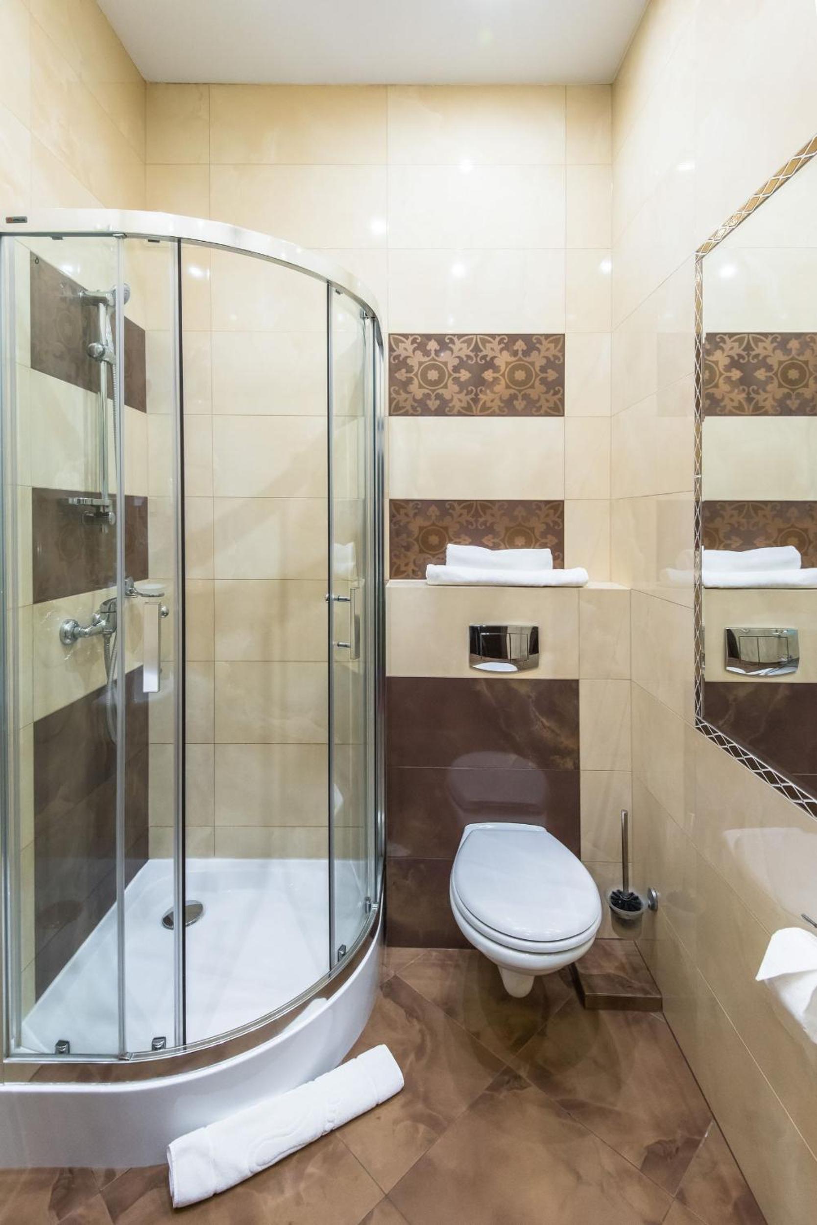 Standard Double or Twin Room - Photo 2