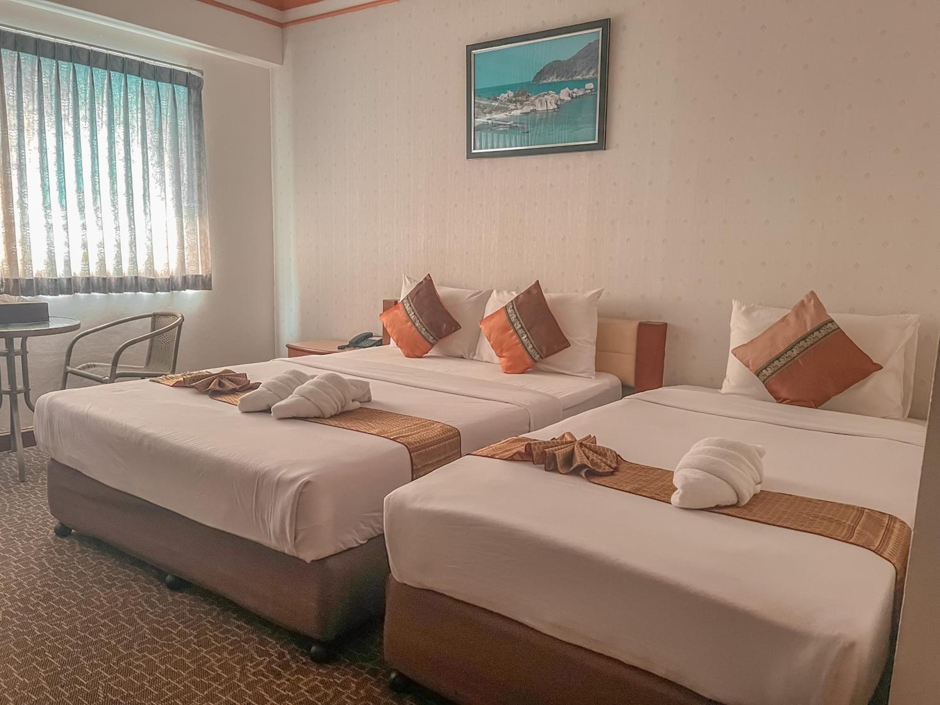 Deluxe Triple Room - Photo 1
