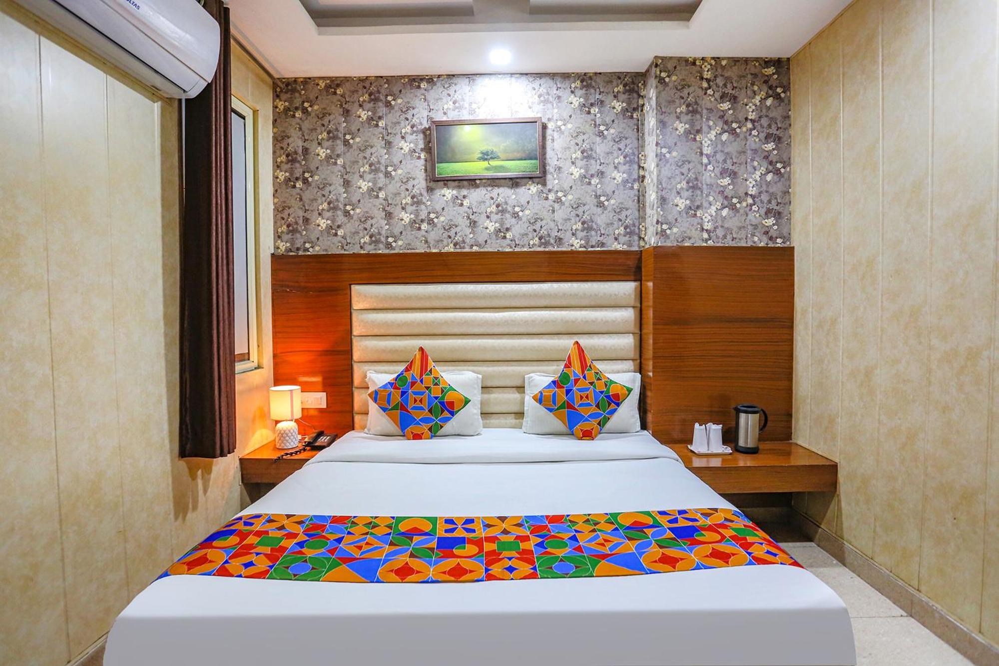 Deluxe Room - Photo 4