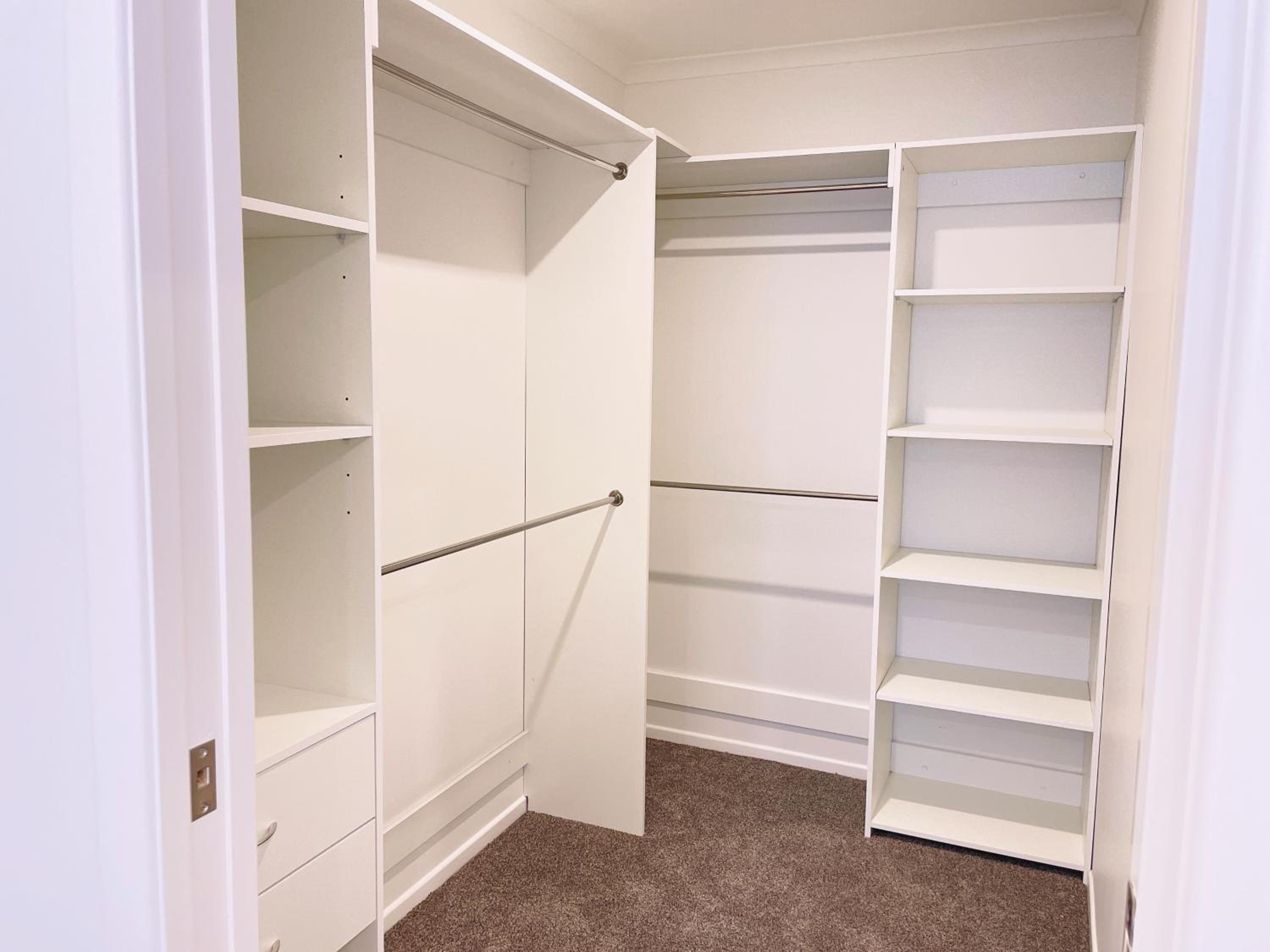 Three-Bedroom Townhouse - Photo 27
