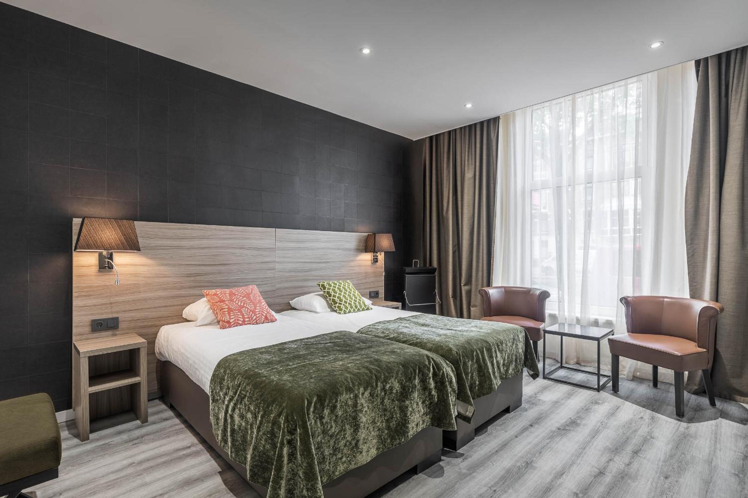 Deluxe Twin Room - Photo 1