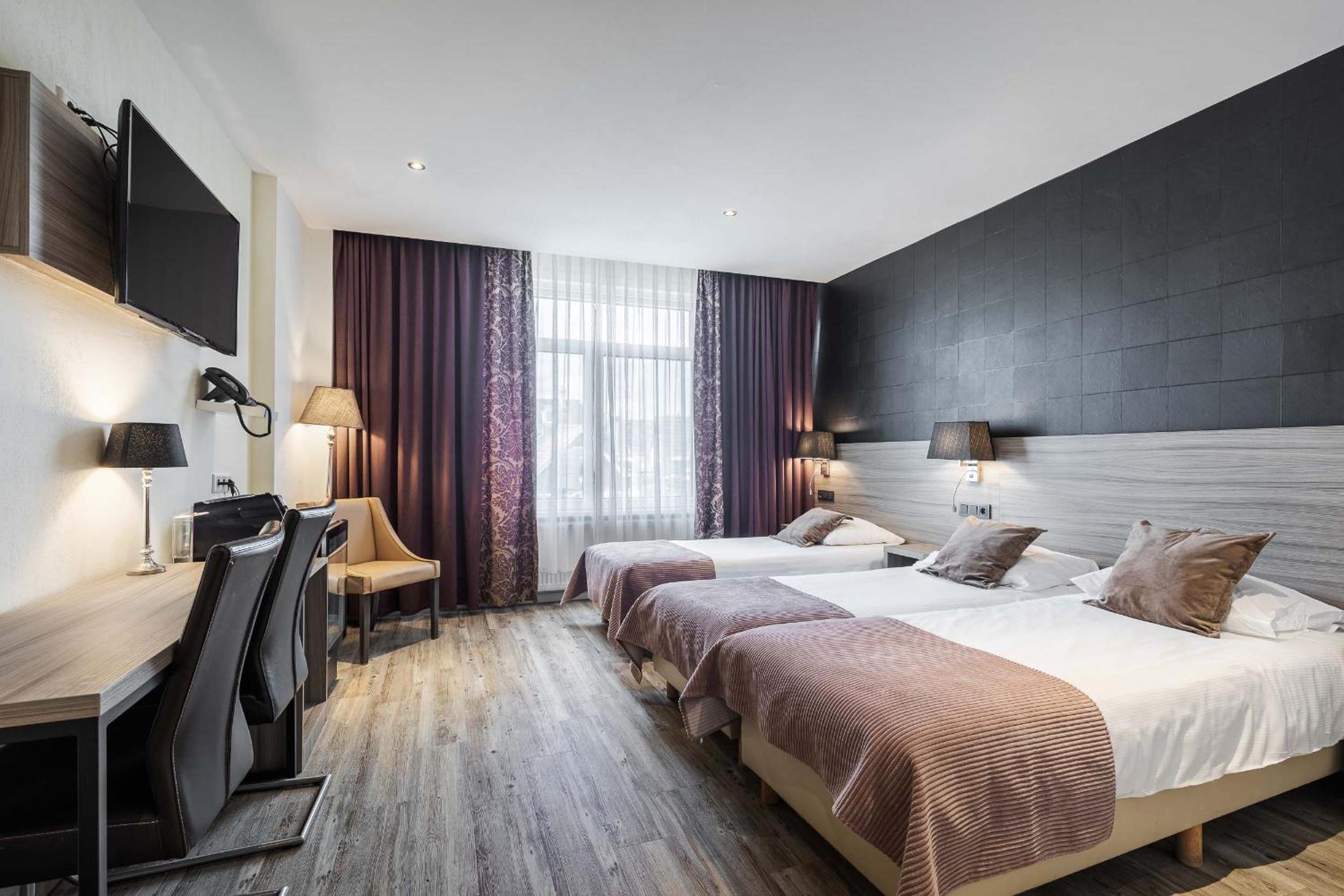 Standard Triple Room - Photo 1