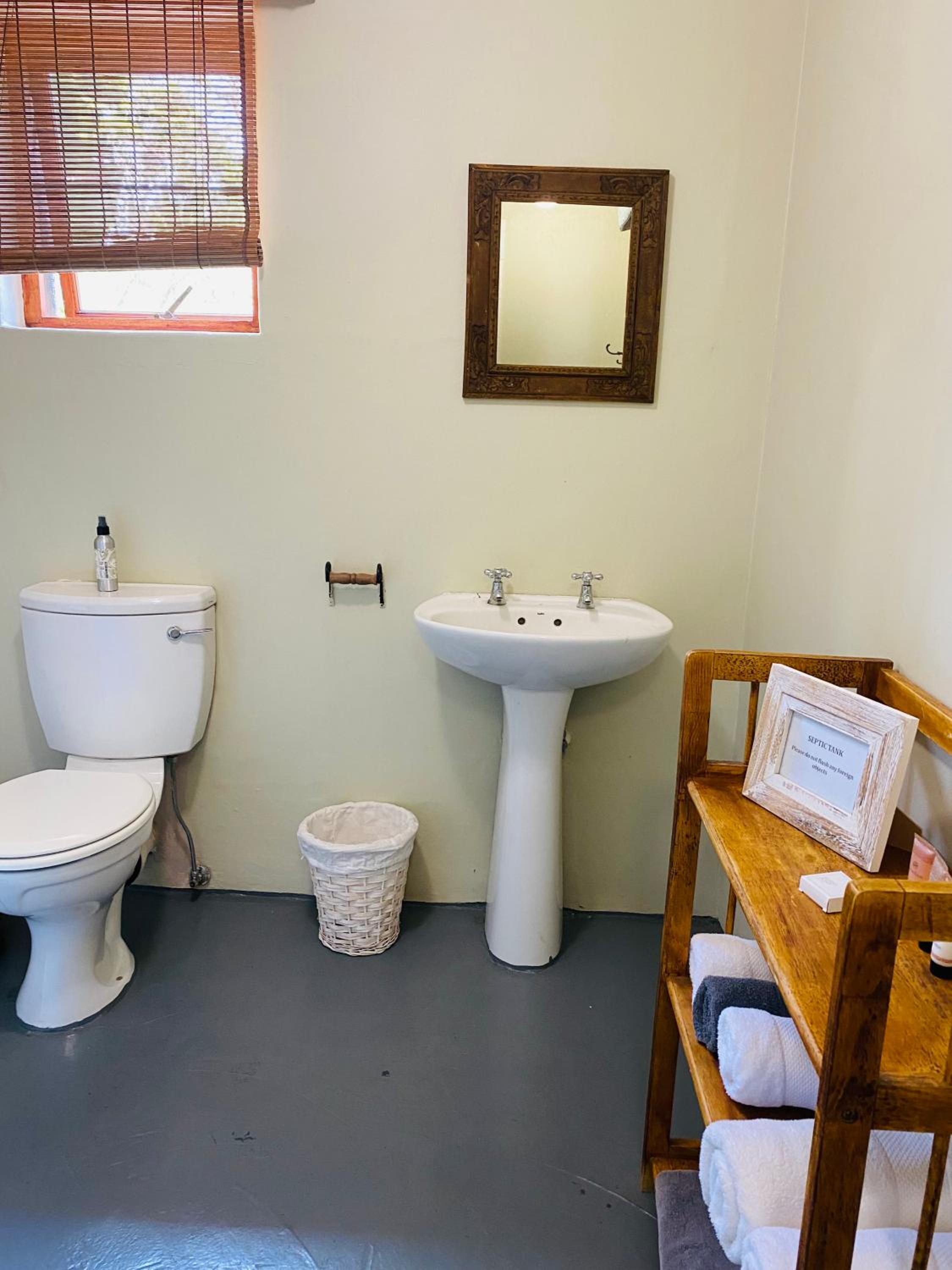 Double Room with Private Bathroom - Photo 3