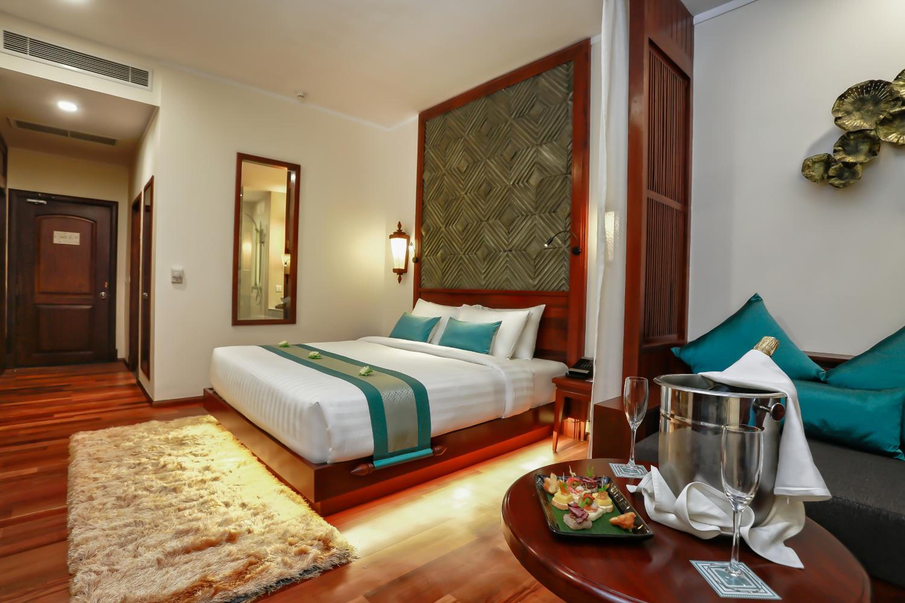 Landmark Double Room - Photo 4