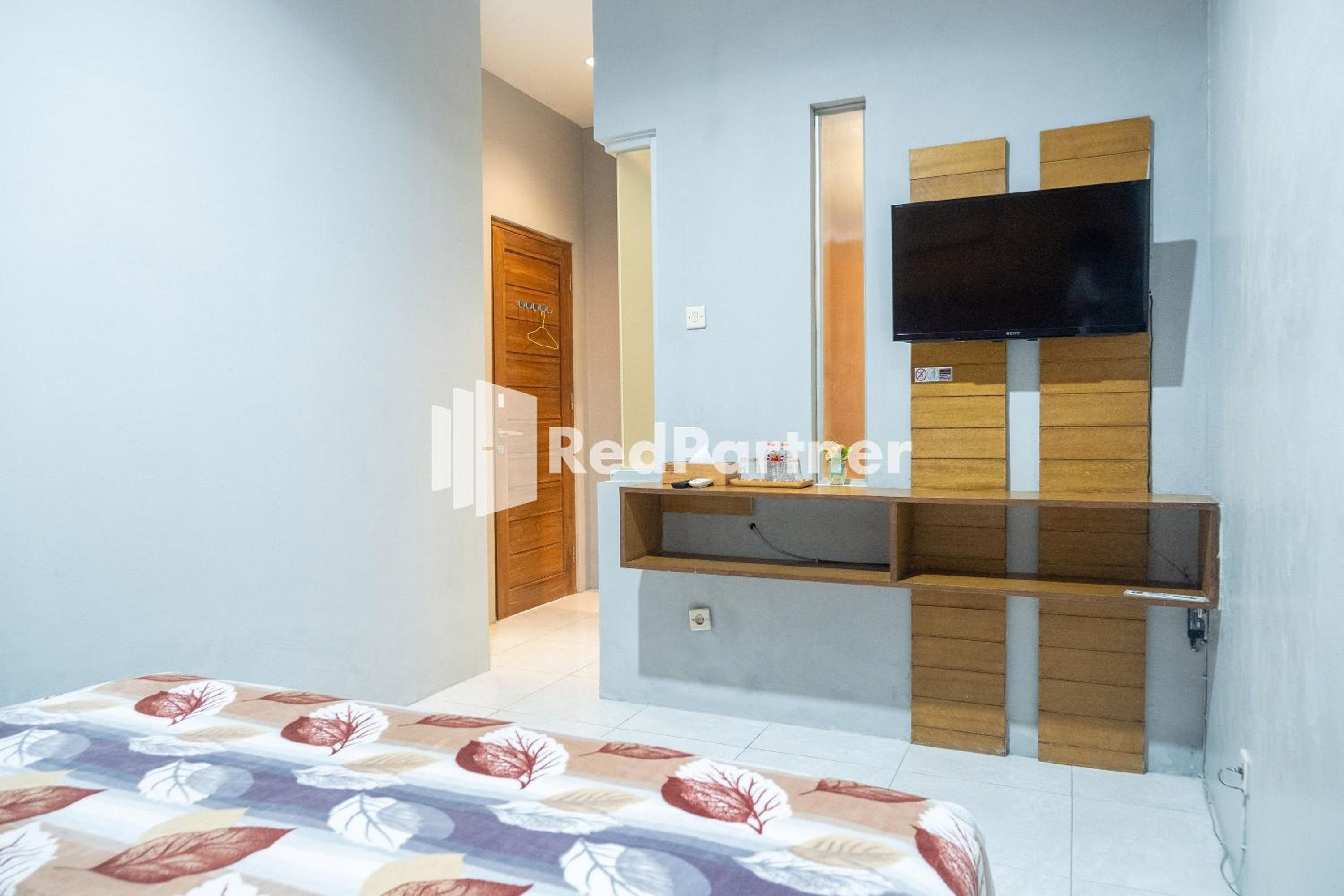 Standard Double Room - Photo 10