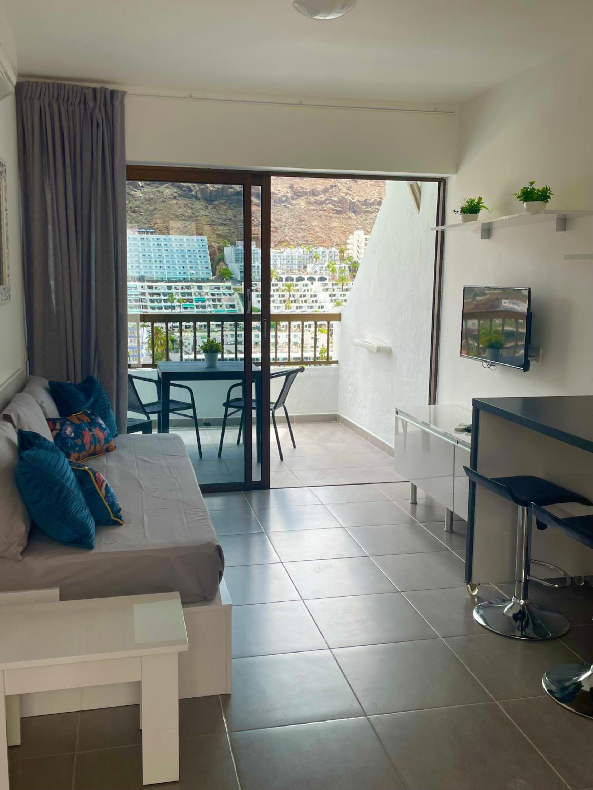 Apartamento con vista a la piscina