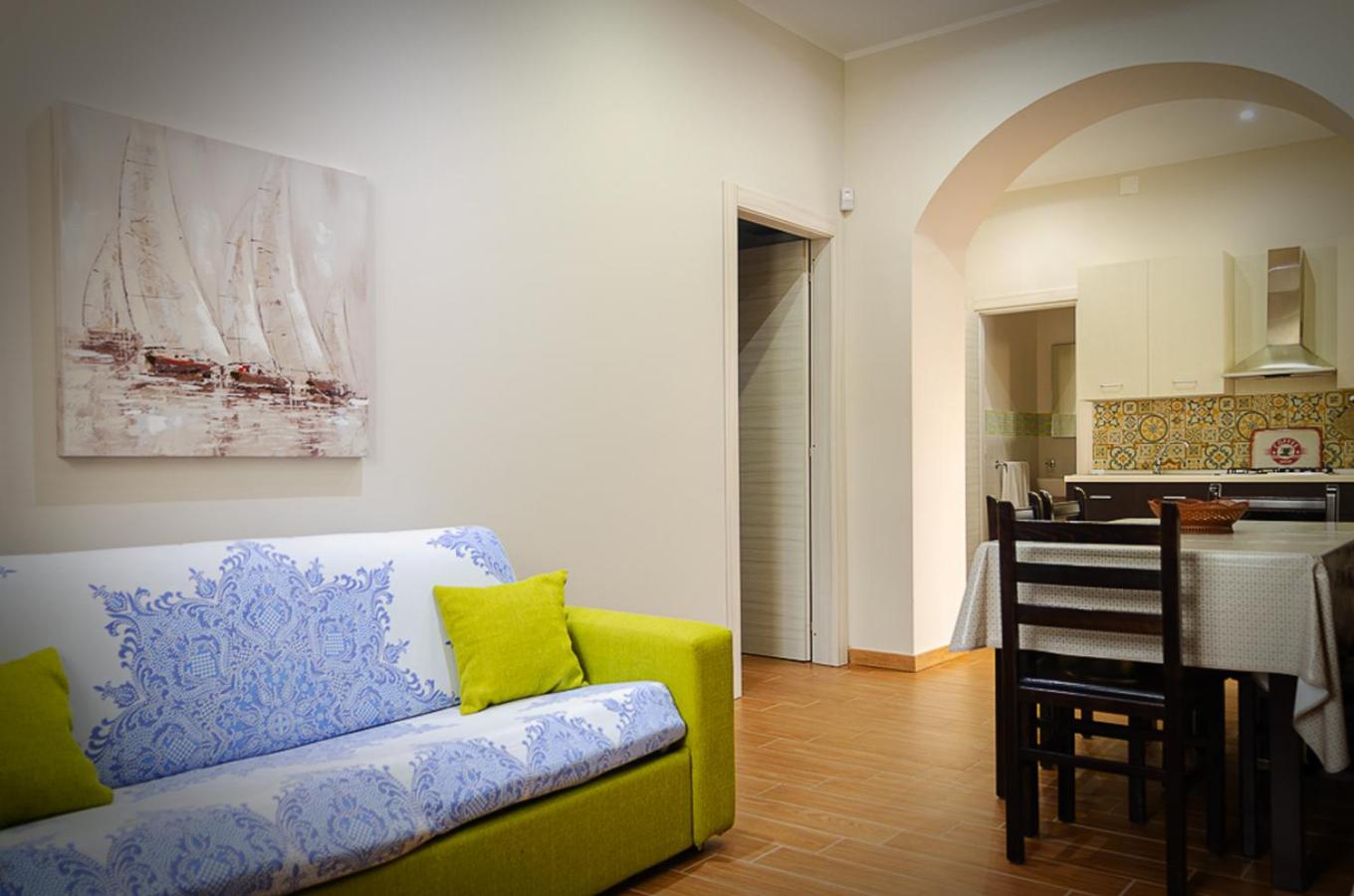 One-Bedroom House photo 1