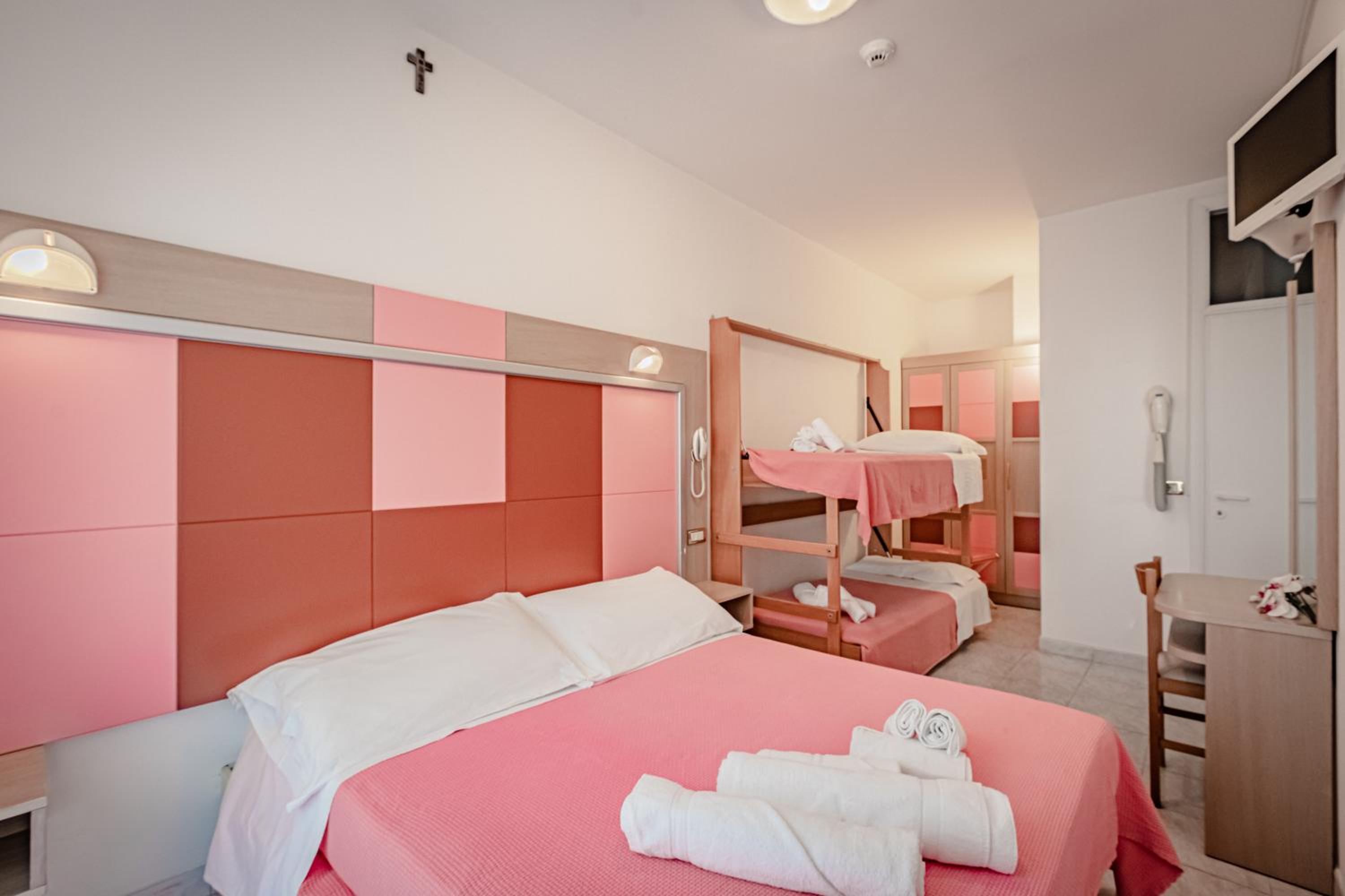 Comfort Triple Room
