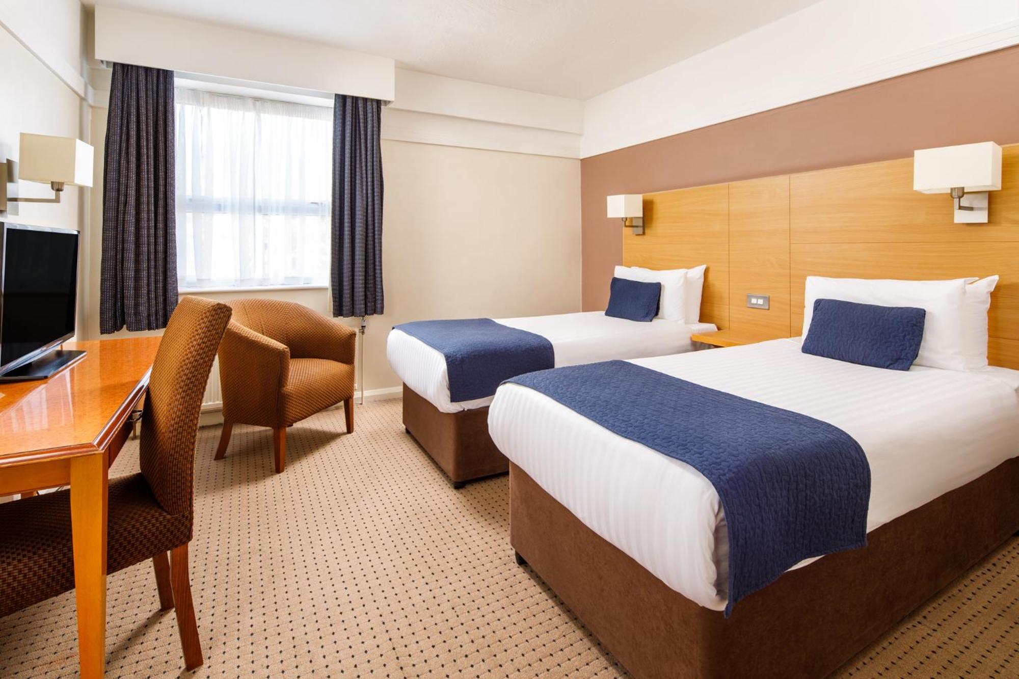 Classic Twin Room - Photo 1