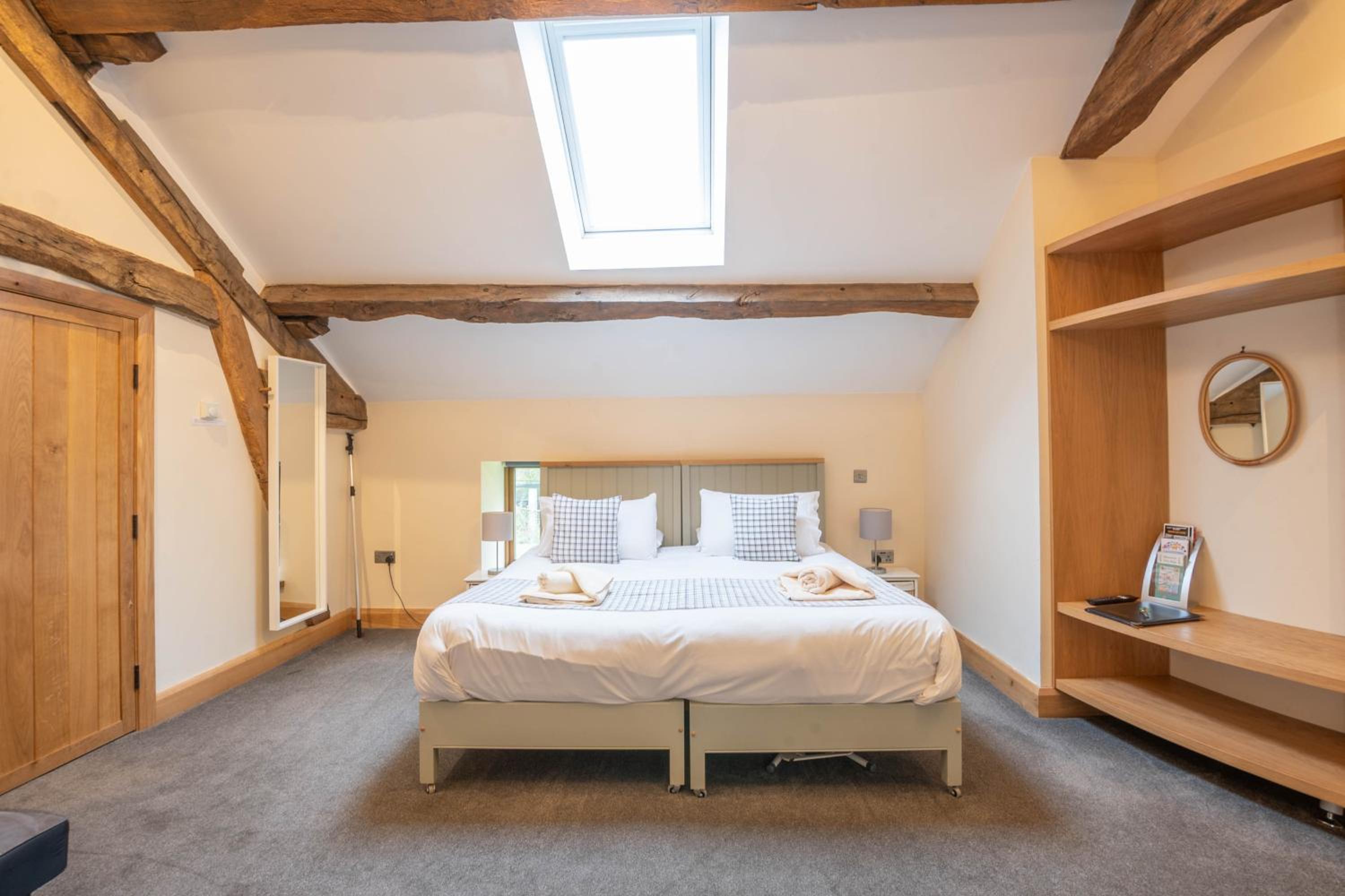 One-Bedroom House photo 1