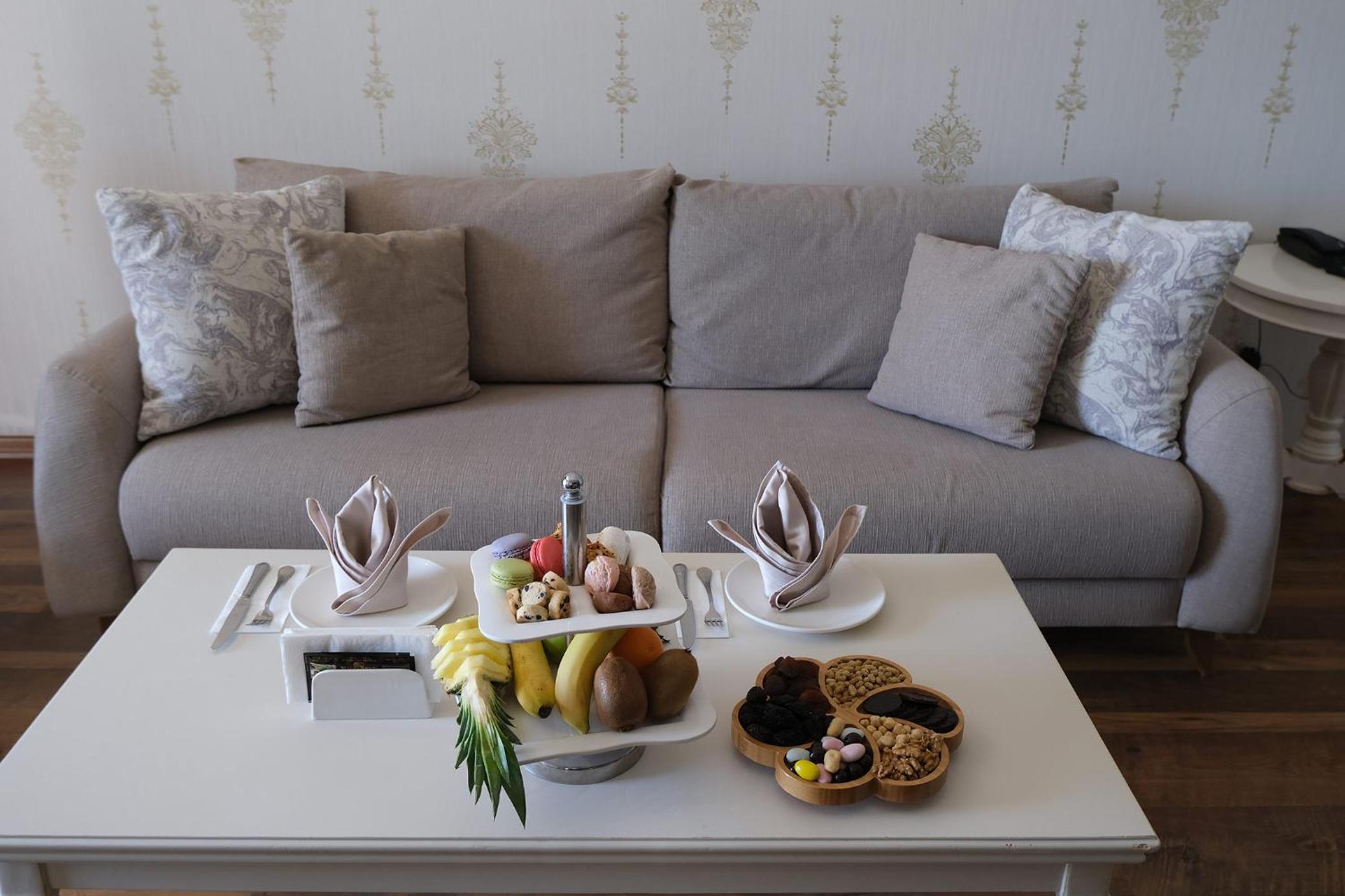 Suite with Direct Sea View - Photo 8