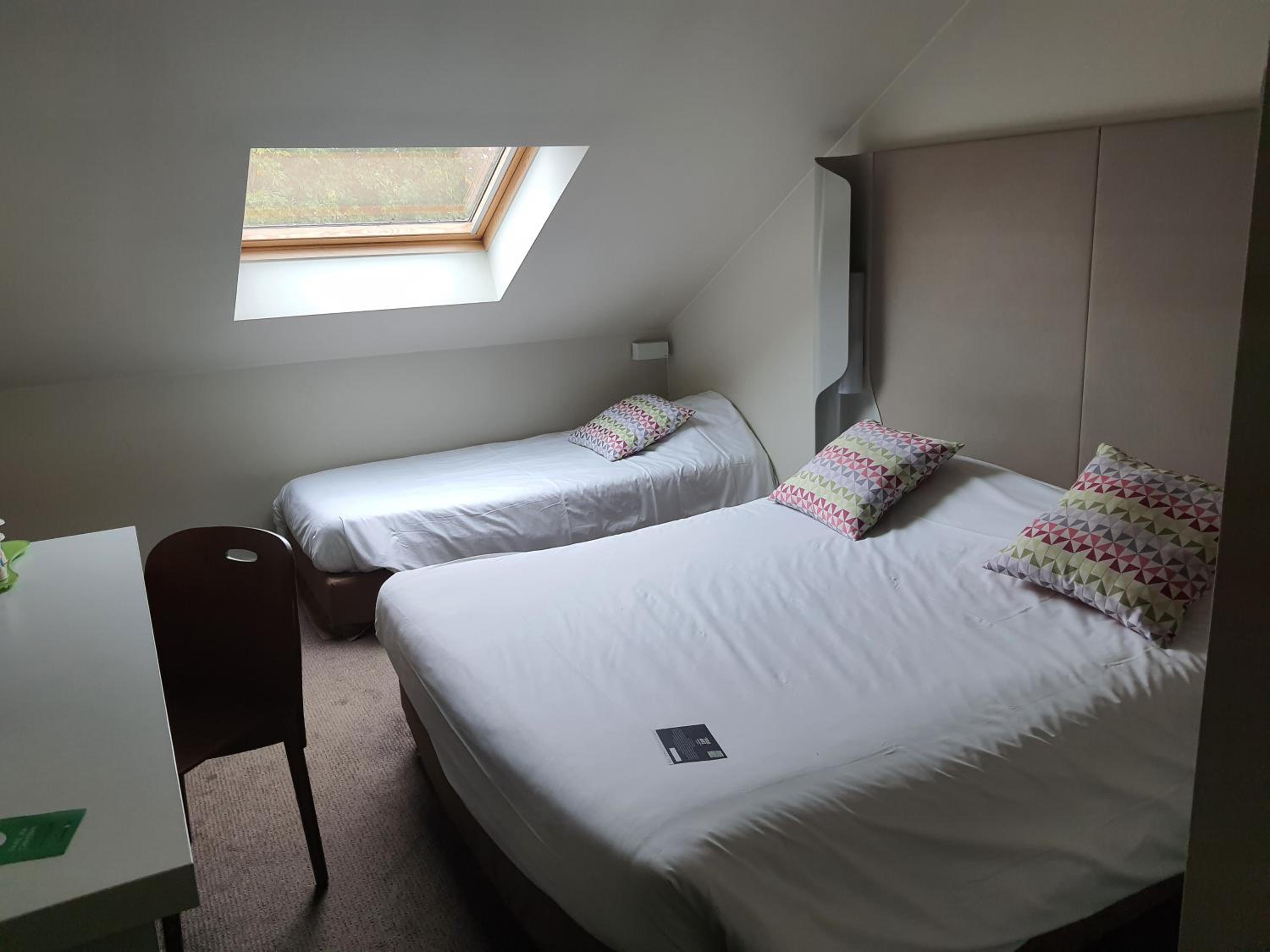 Standard Triple Room photo 3