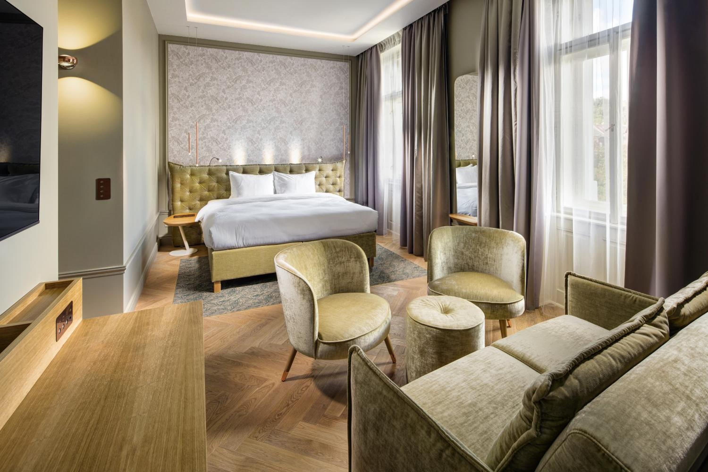 Executive Suite