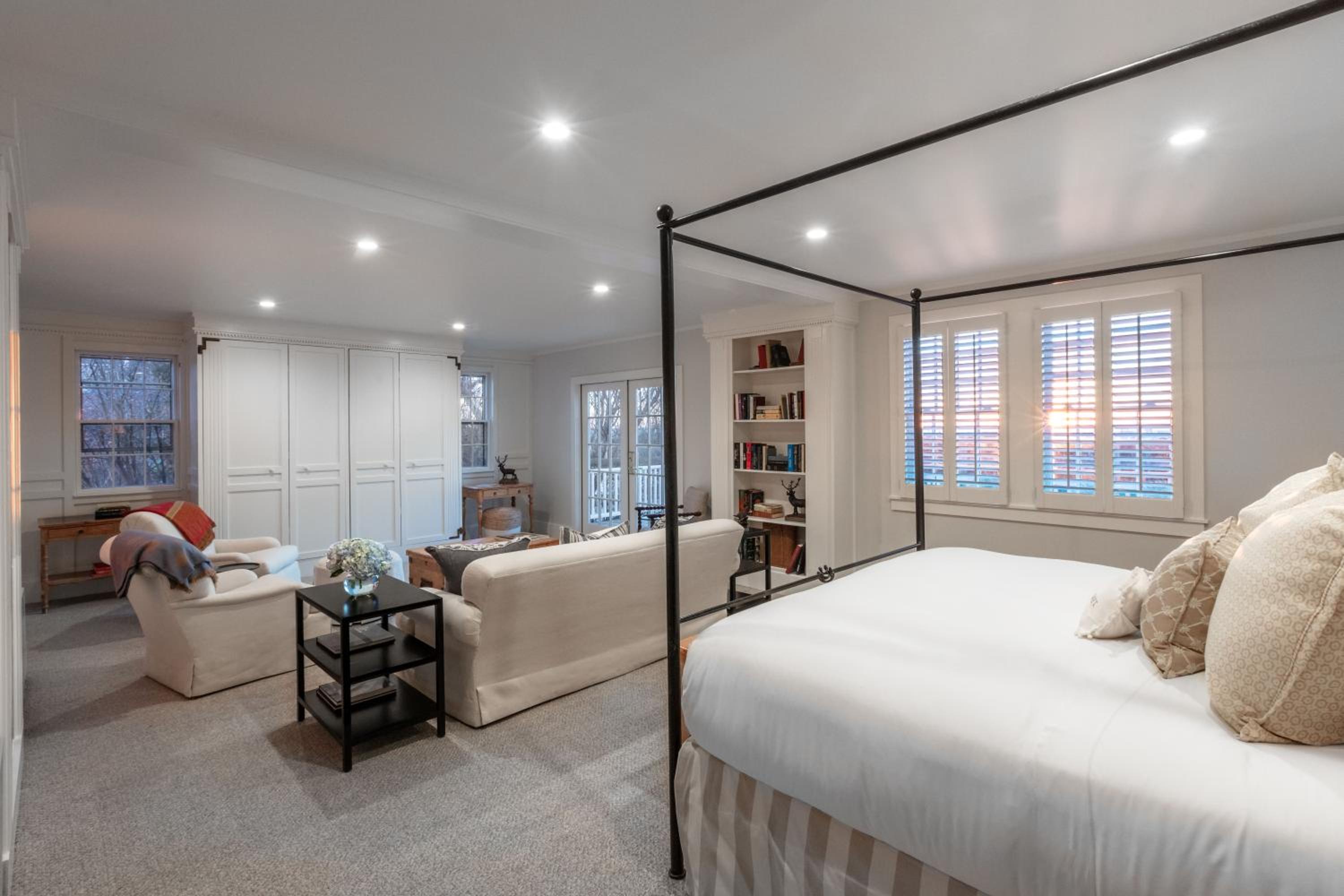 Coatue Suite - King Bed