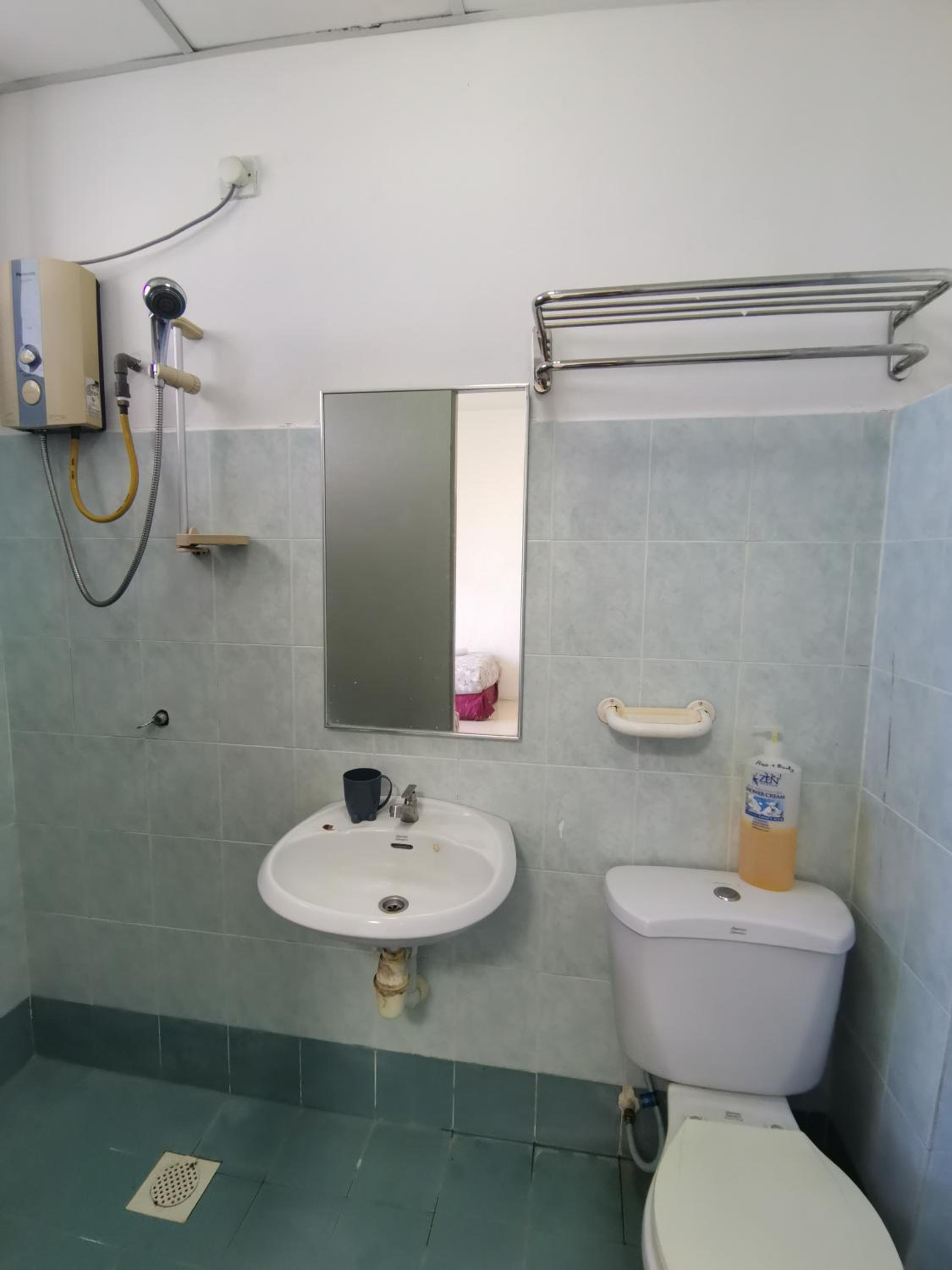Three-Bedroom Apartment - Photo 9