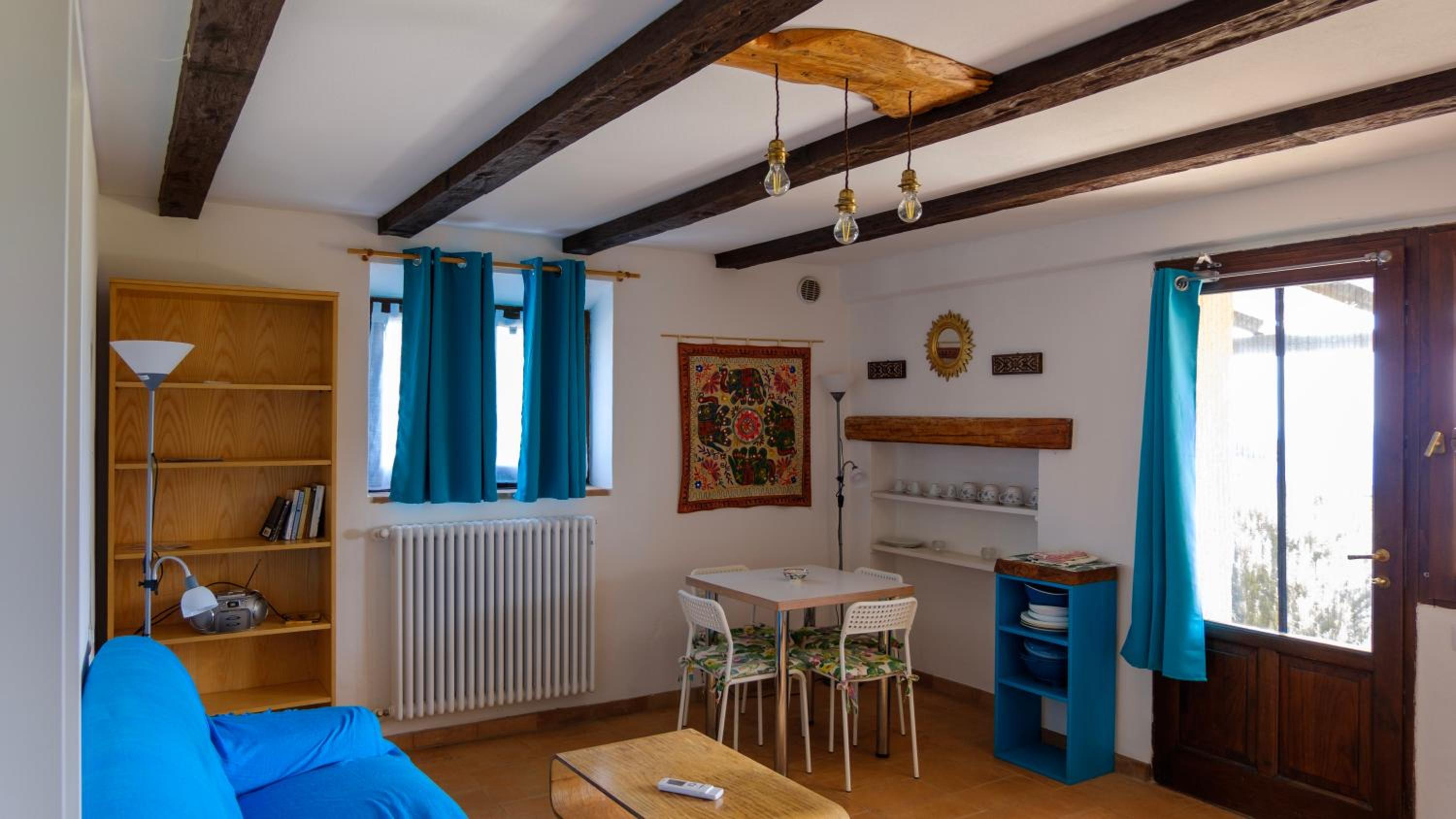 Family Room with Garden View