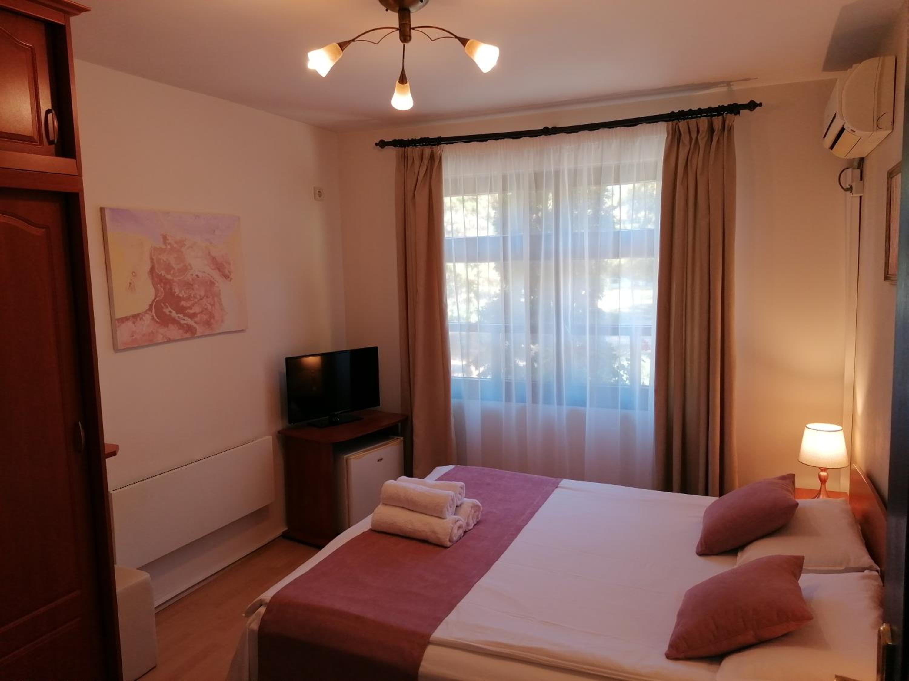 Double or Twin Room photo 1