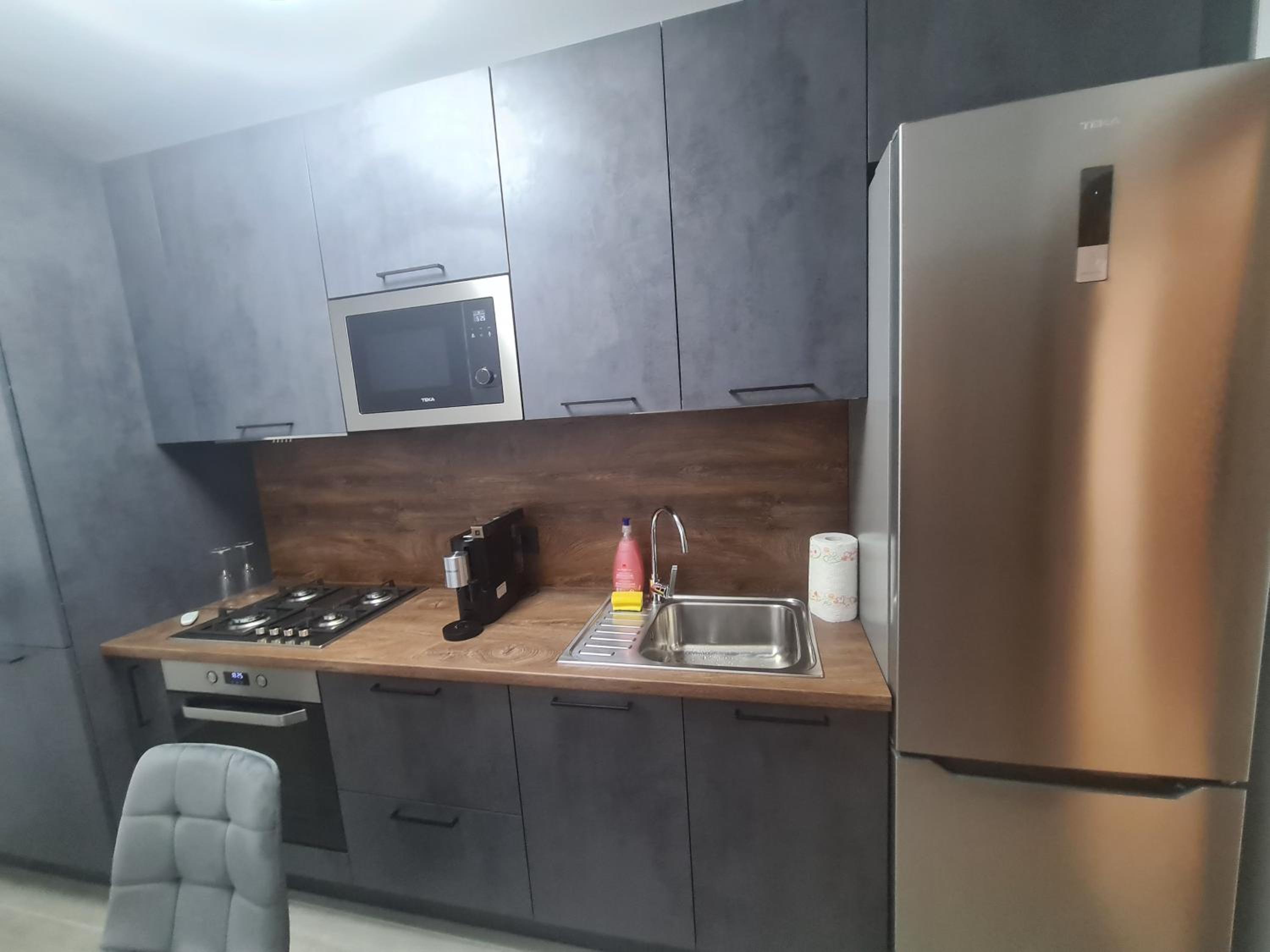 One-Bedroom Apartment - Photo 12