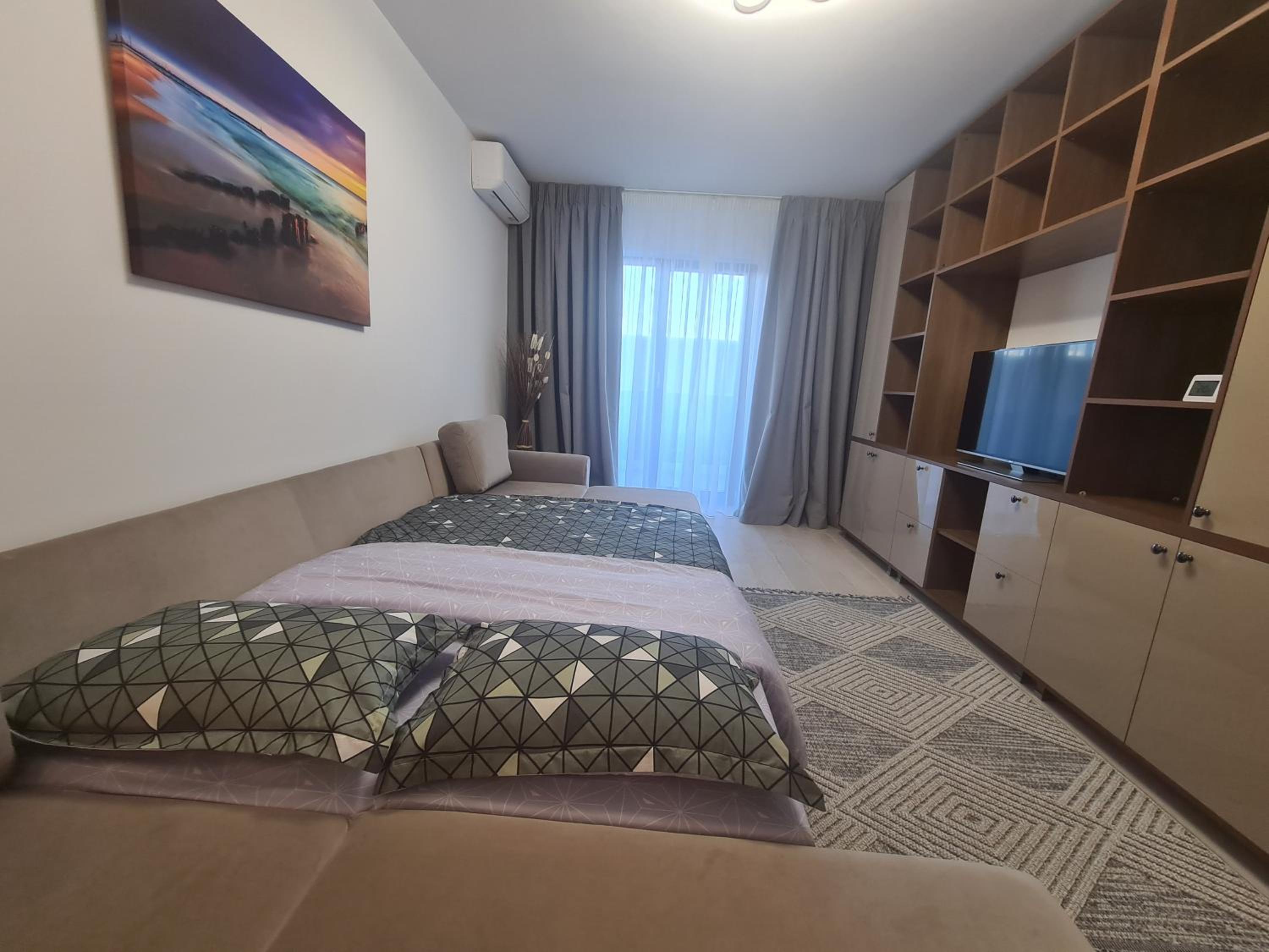 One-Bedroom Apartment - Photo 15
