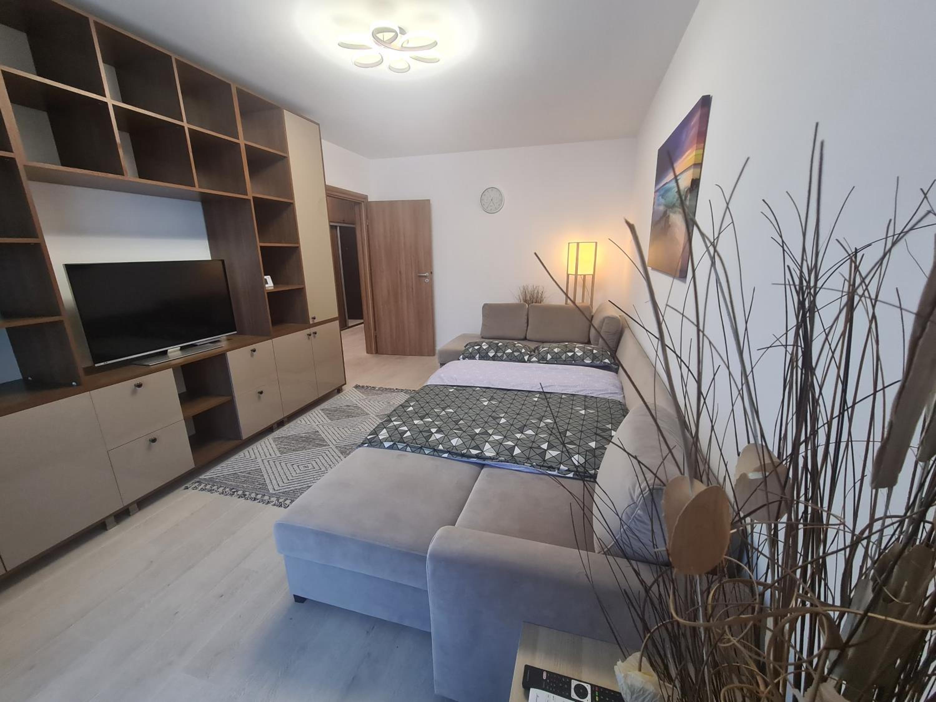 One-Bedroom Apartment - Photo 18