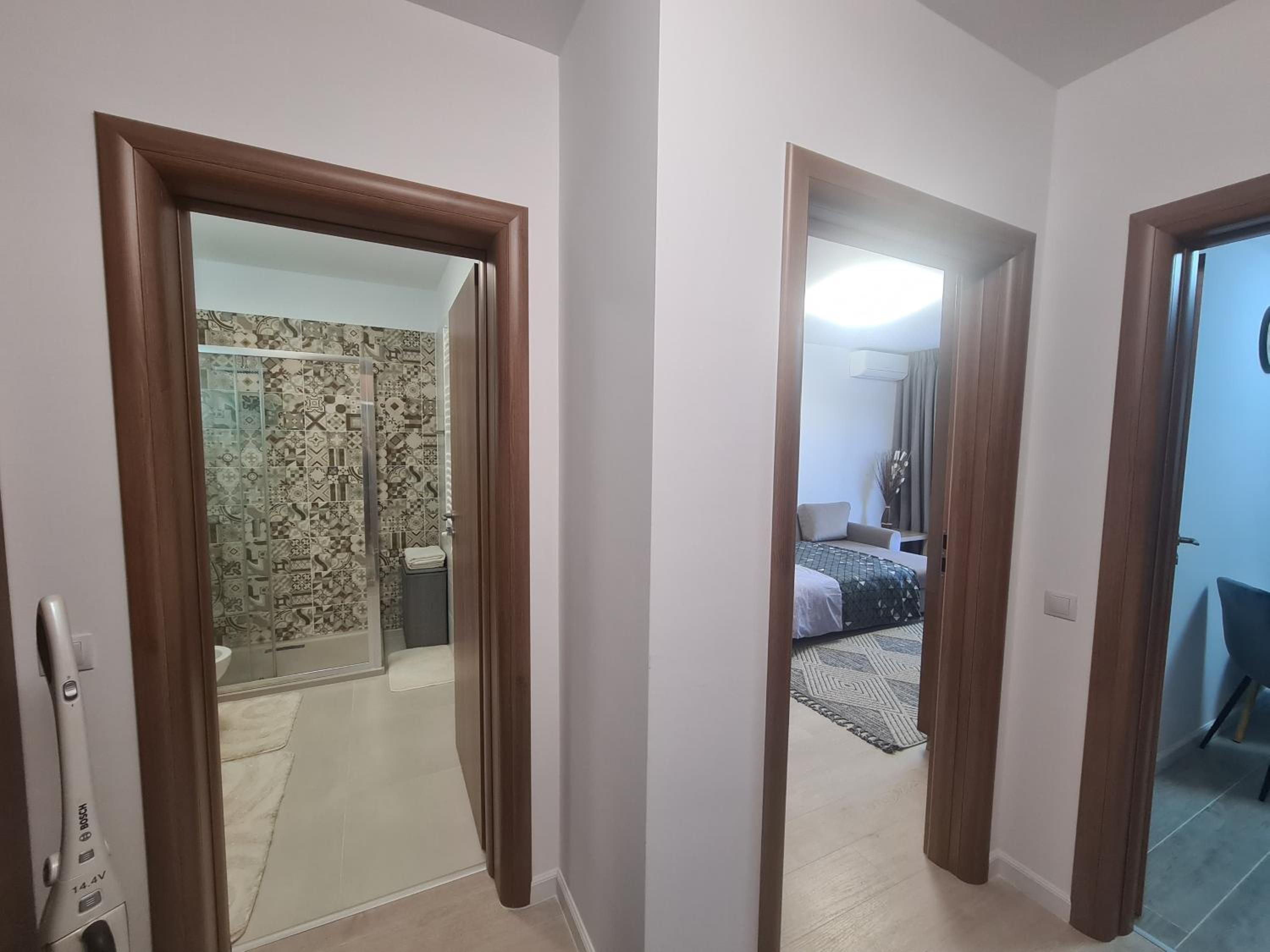 One-Bedroom Apartment - Photo 20