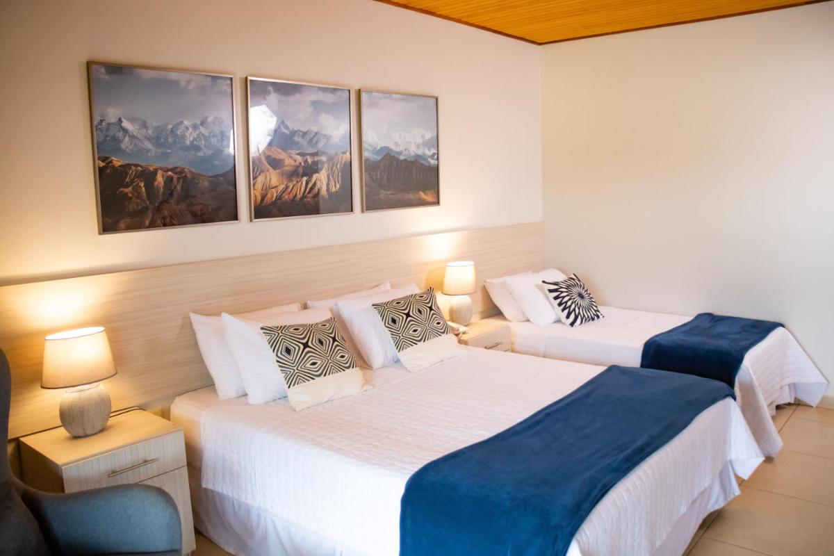 Triple Room with Pool View photo 1