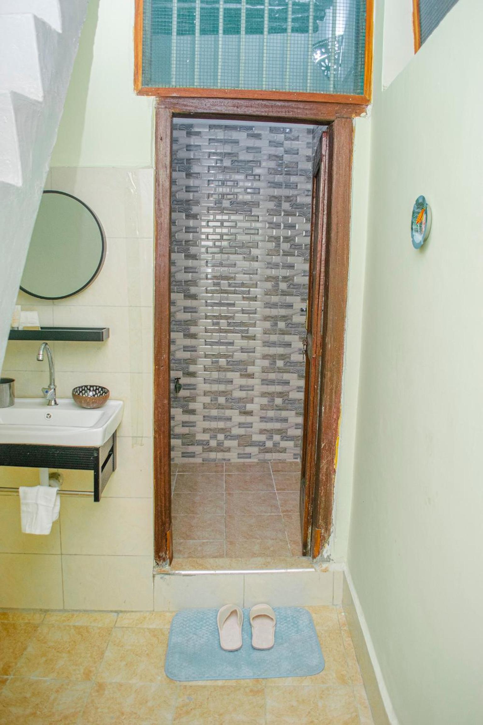 Deluxe Double or Twin Room with City View
